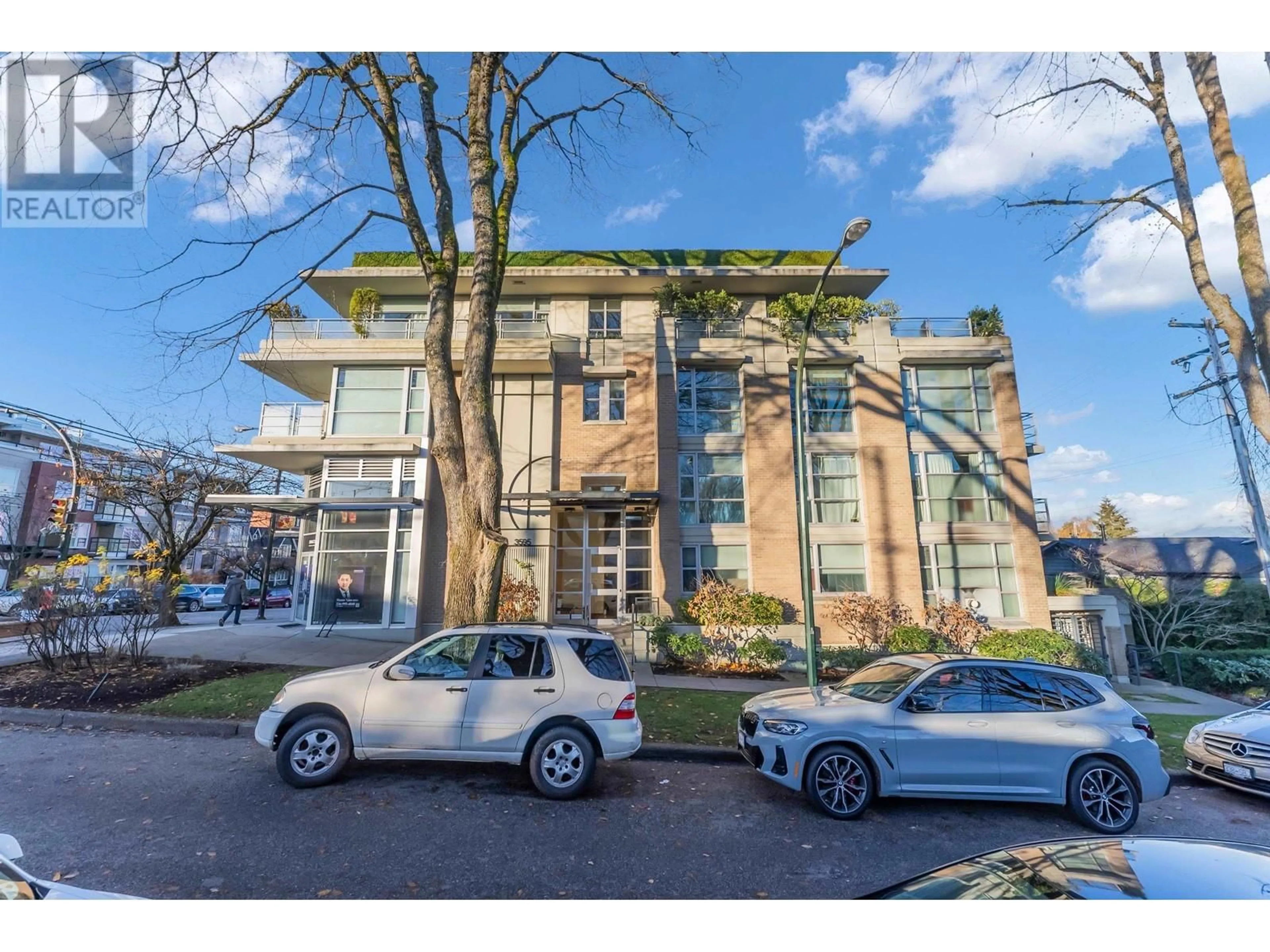 A pic from outside/outdoor area/front of a property/back of a property/a pic from drone, street for 105 3595 W 18TH AVENUE, Vancouver British Columbia V6S1A9