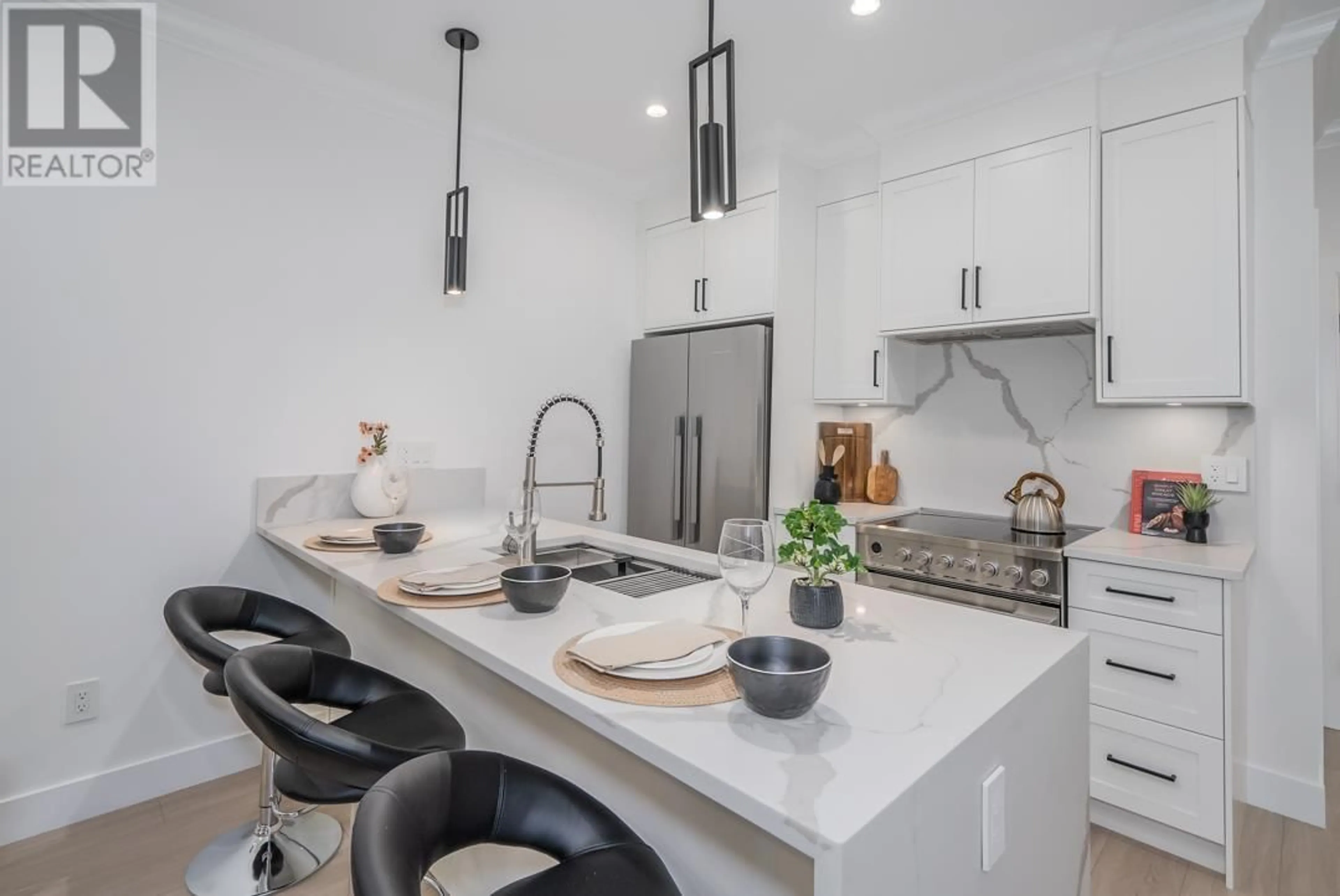 Open concept kitchen, ceramic/tile floor for 1 9820 ALBERTA ROAD, Richmond British Columbia V6Y1T6