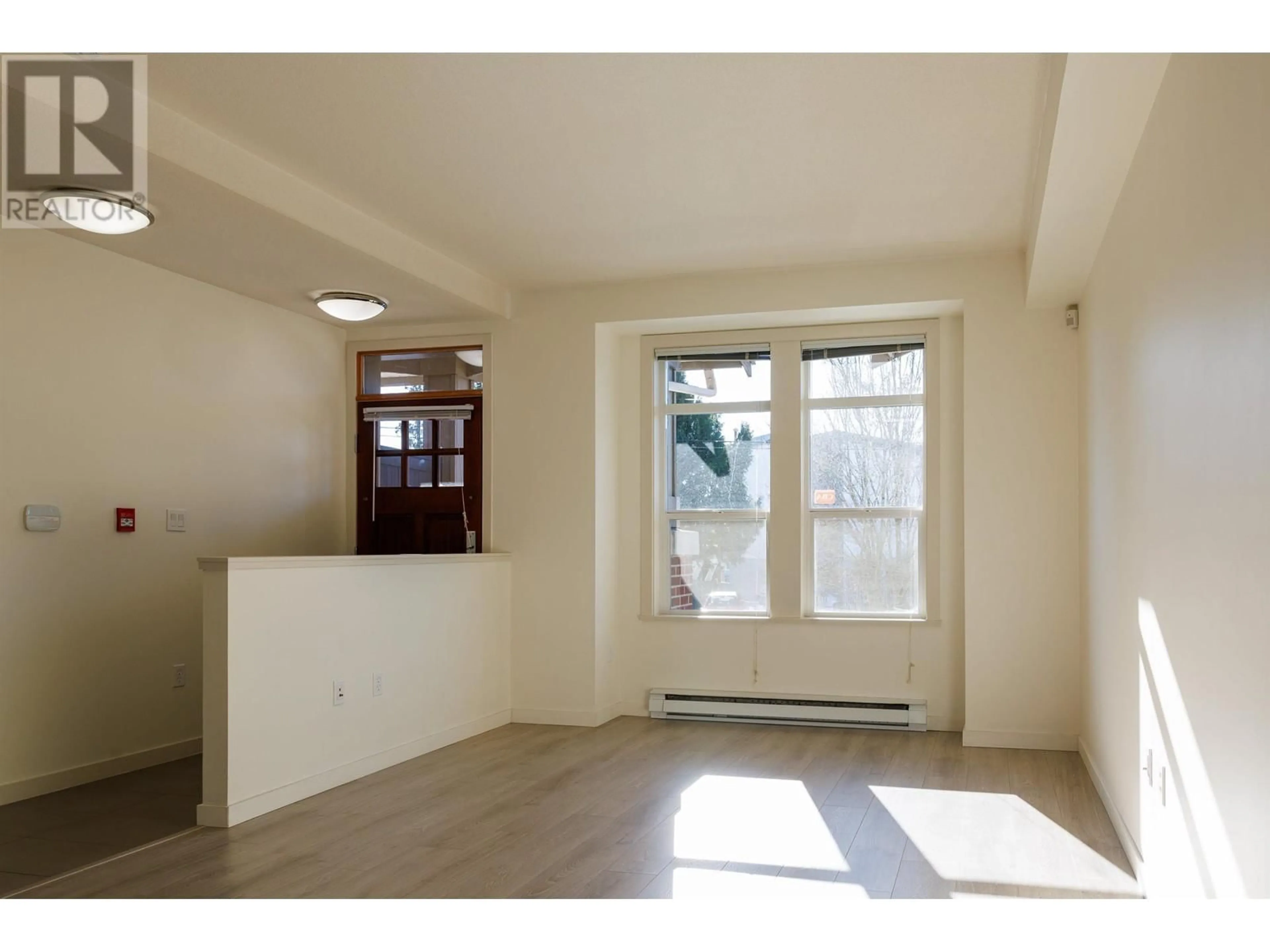 A pic of a room for 15 5883 IRMIN STREET, Burnaby British Columbia V5J0C5