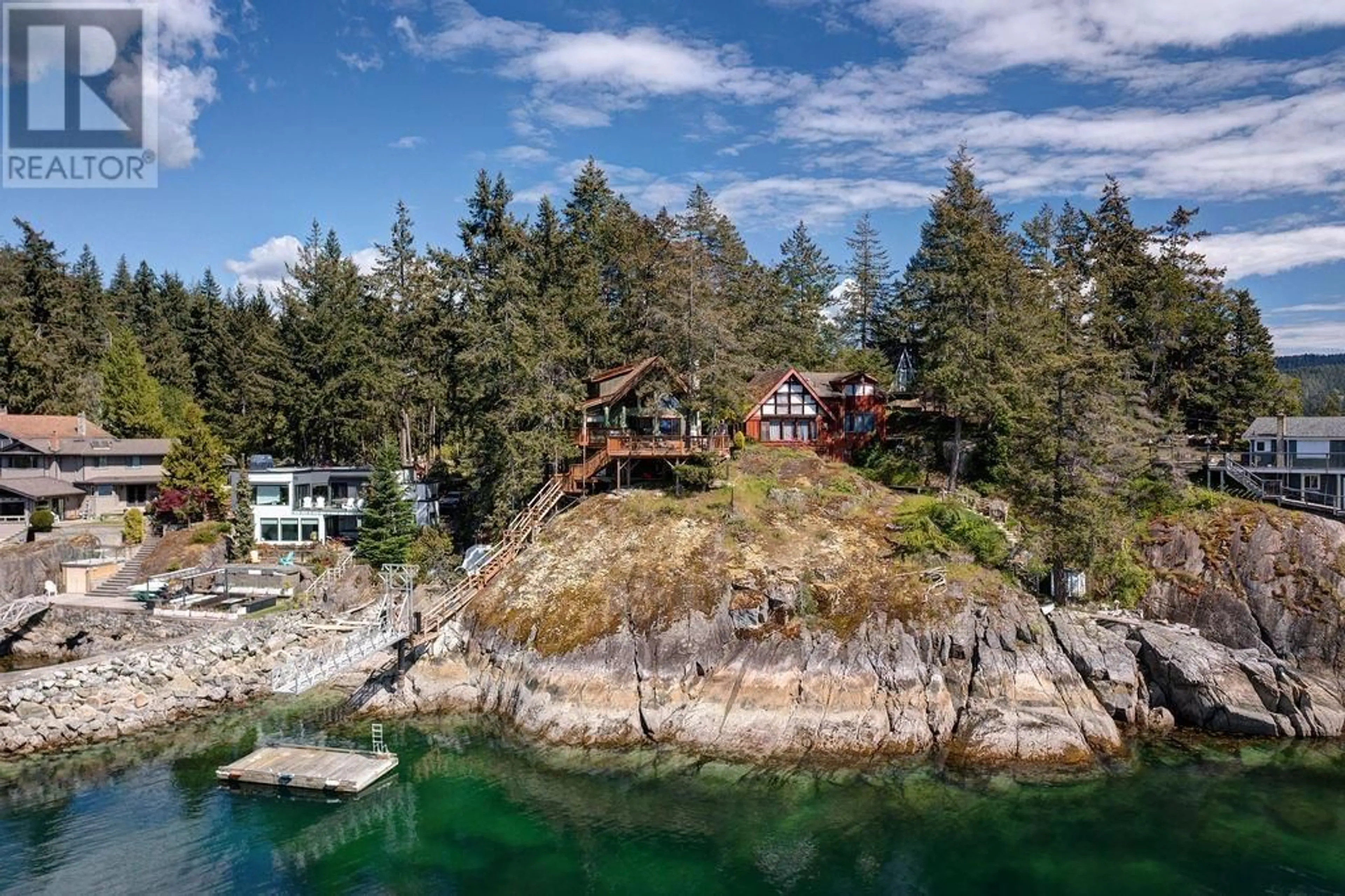 A pic from outside/outdoor area/front of a property/back of a property/a pic from drone, water/lake/river/ocean view for 5301 TAYLOR CRESCENT, Halfmoon Bay British Columbia V0N1Y2