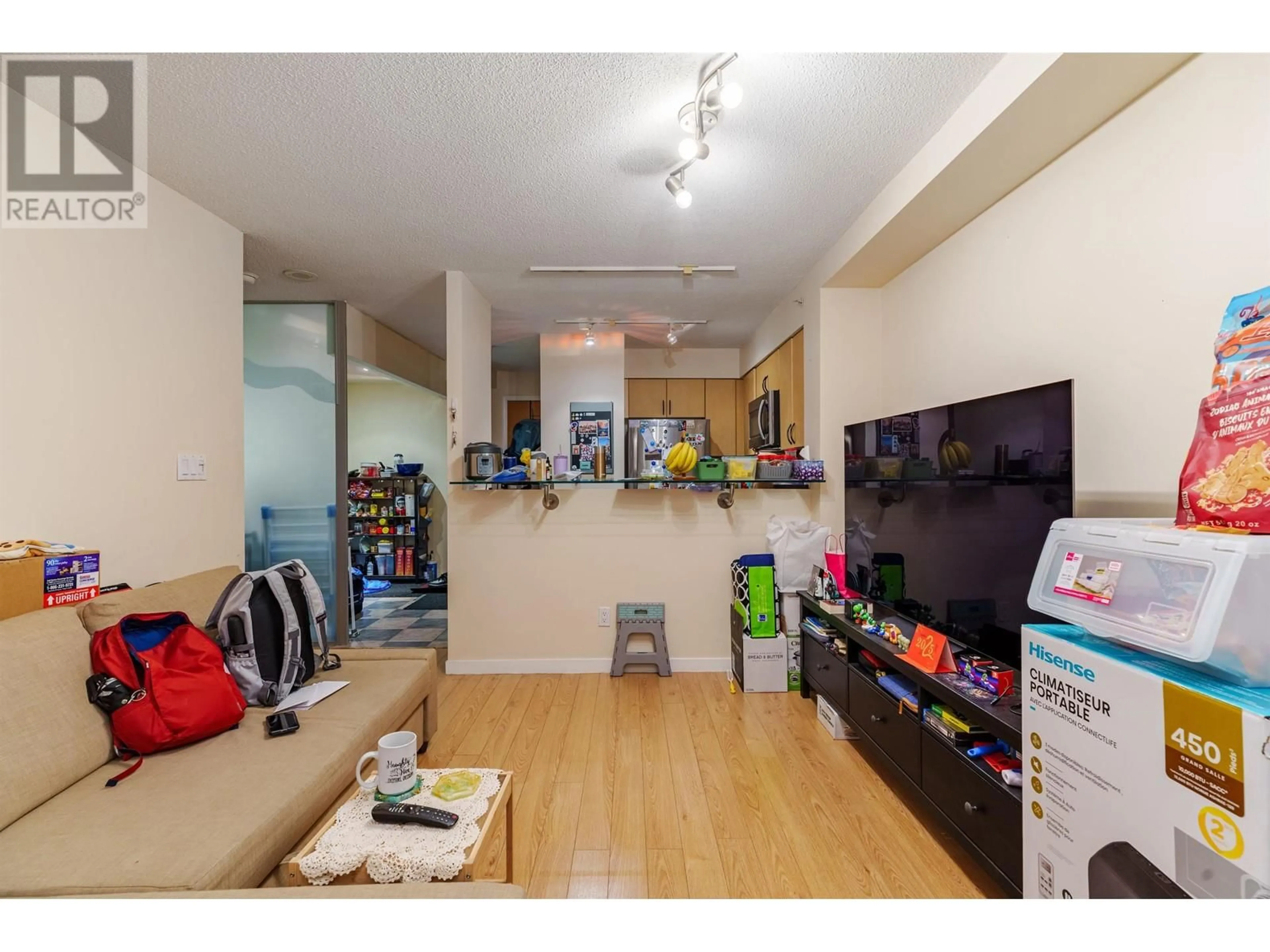 A pic of a room for 1610 63 KEEFER PLACE, Vancouver British Columbia V6B6N6