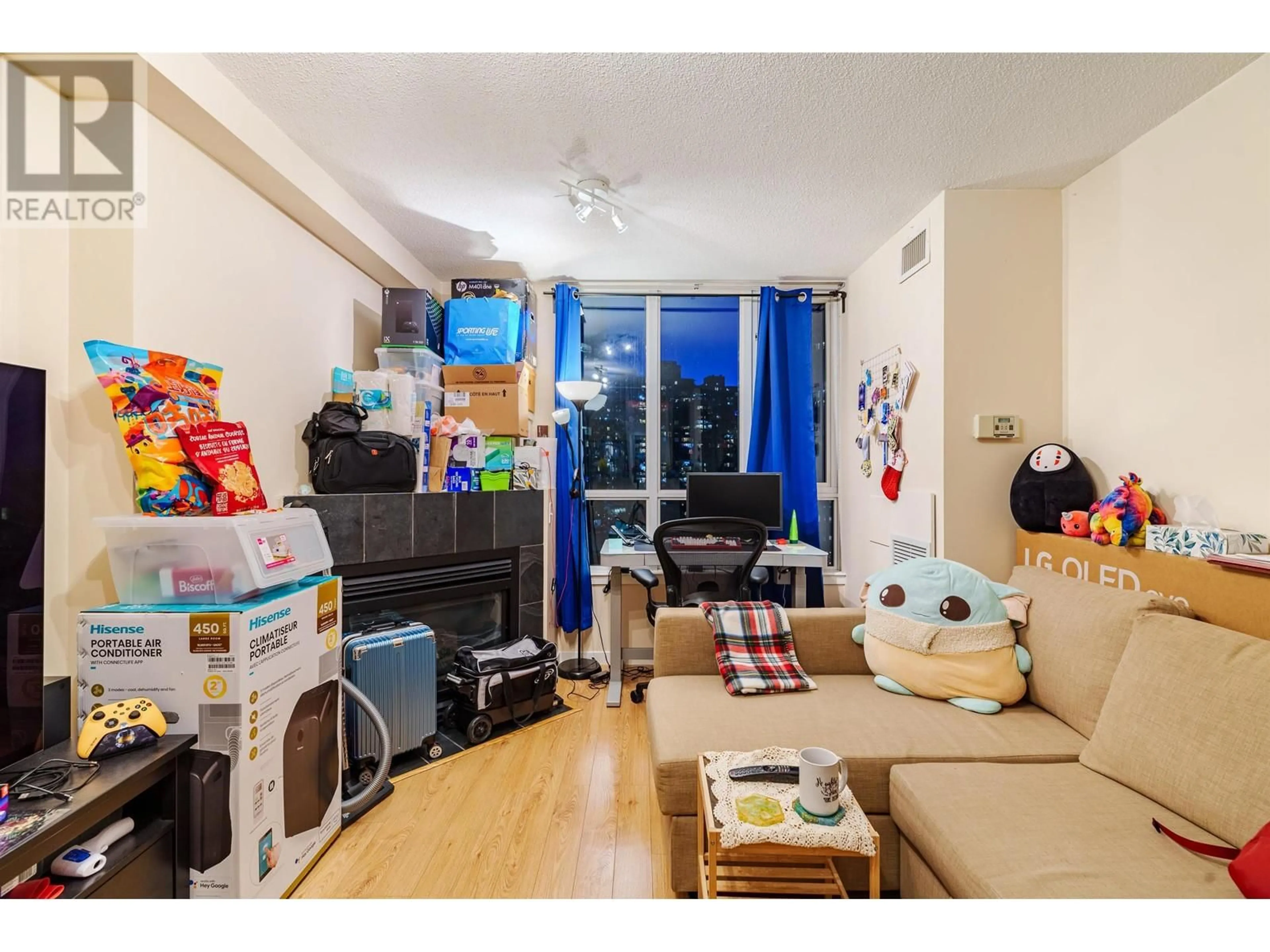 A pic of a room for 1610 63 KEEFER PLACE, Vancouver British Columbia V6B6N6