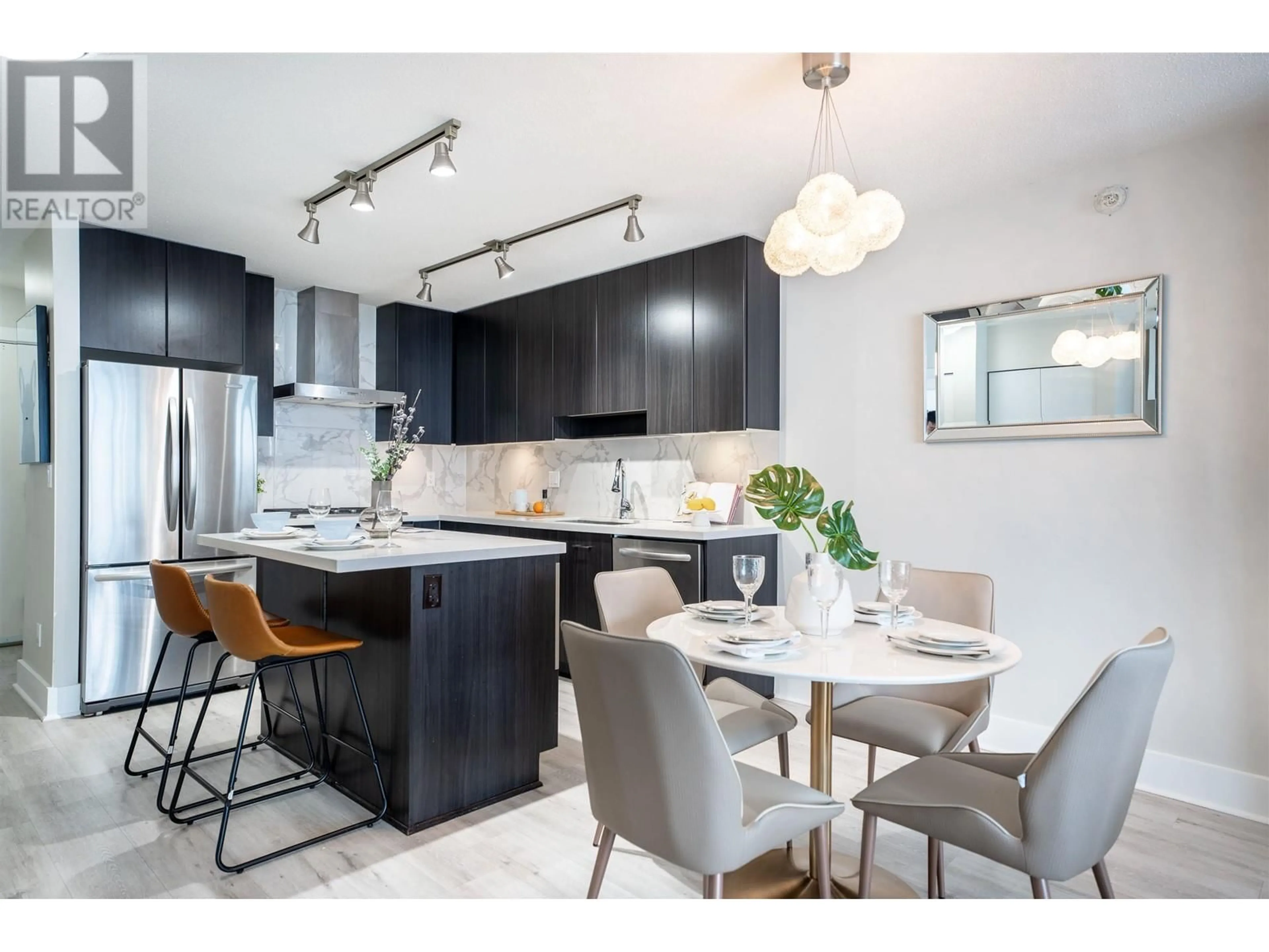 Open concept kitchen, unknown for 3105 4189 HALIFAX STREET, Burnaby British Columbia V5C0H9