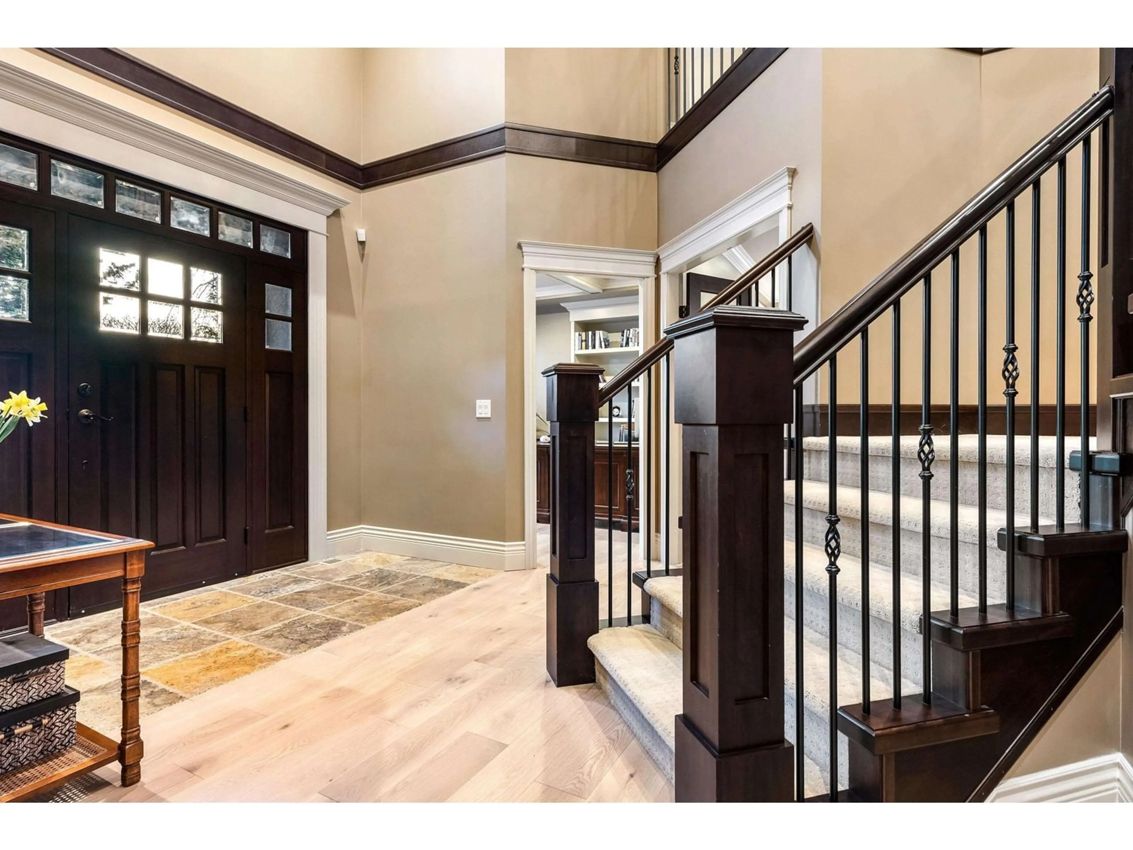 Indoor entryway for 35675 LACEY GREENE WAY, Abbotsford British Columbia V3G0B3