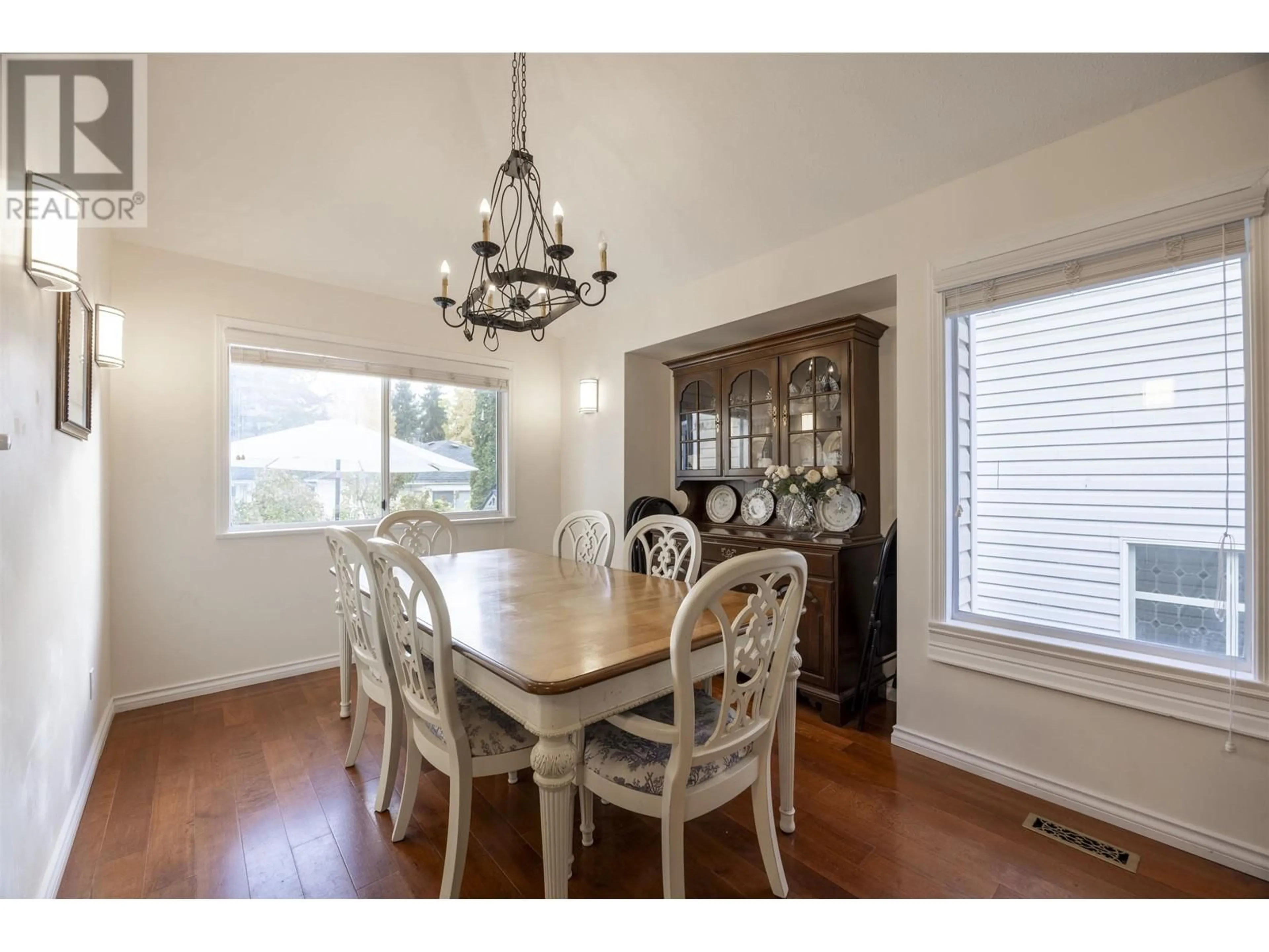 Dining room, wood/laminate floor for 1265 MICHIGAN DRIVE, Coquitlam British Columbia V3B6T7