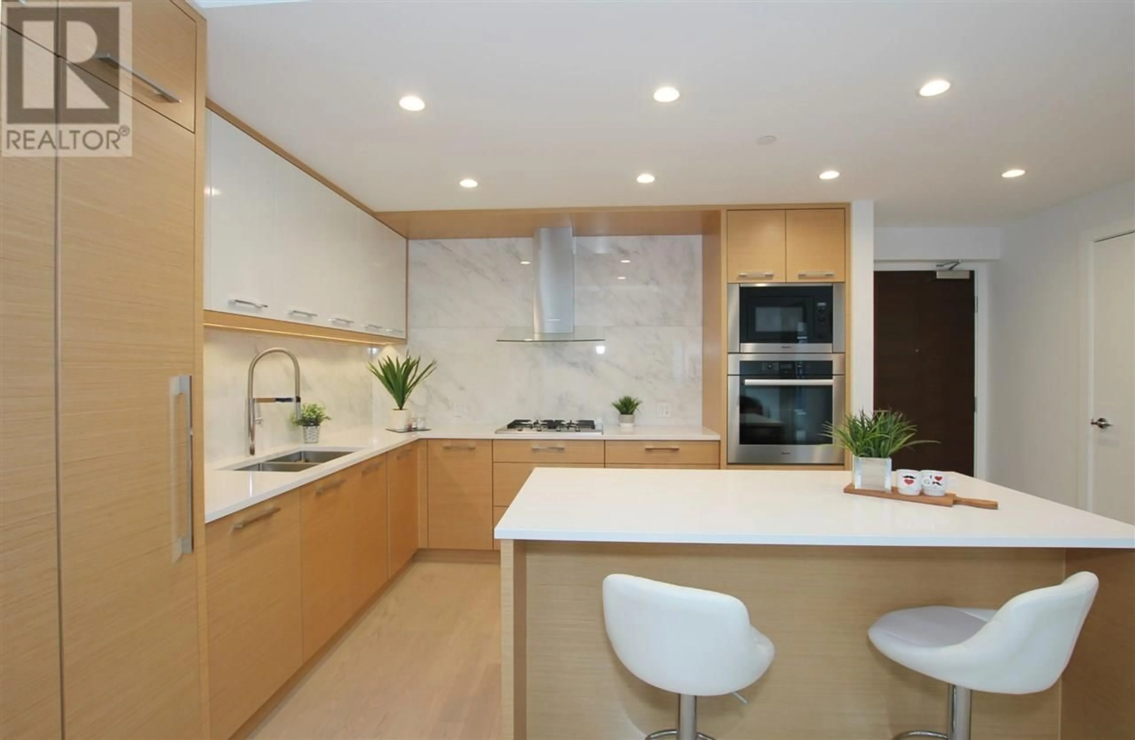 Contemporary kitchen, unknown for 3303 - 4360 BERESFORD STREET, Burnaby British Columbia V5H0G2