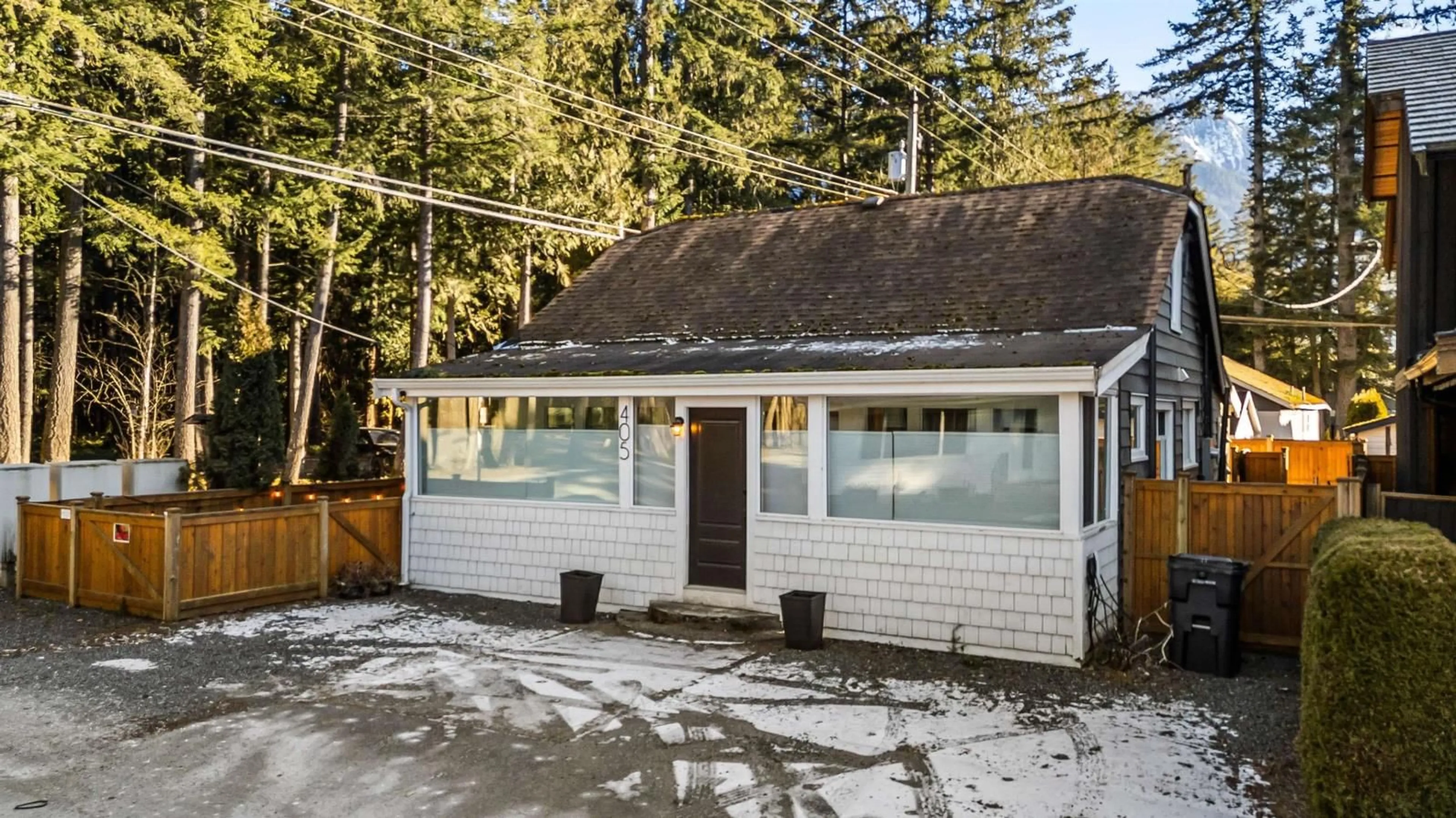 Unknown for 405 BIRCH STREET|Cultus Lake North, Cultus Lake British Columbia V2R4Z3