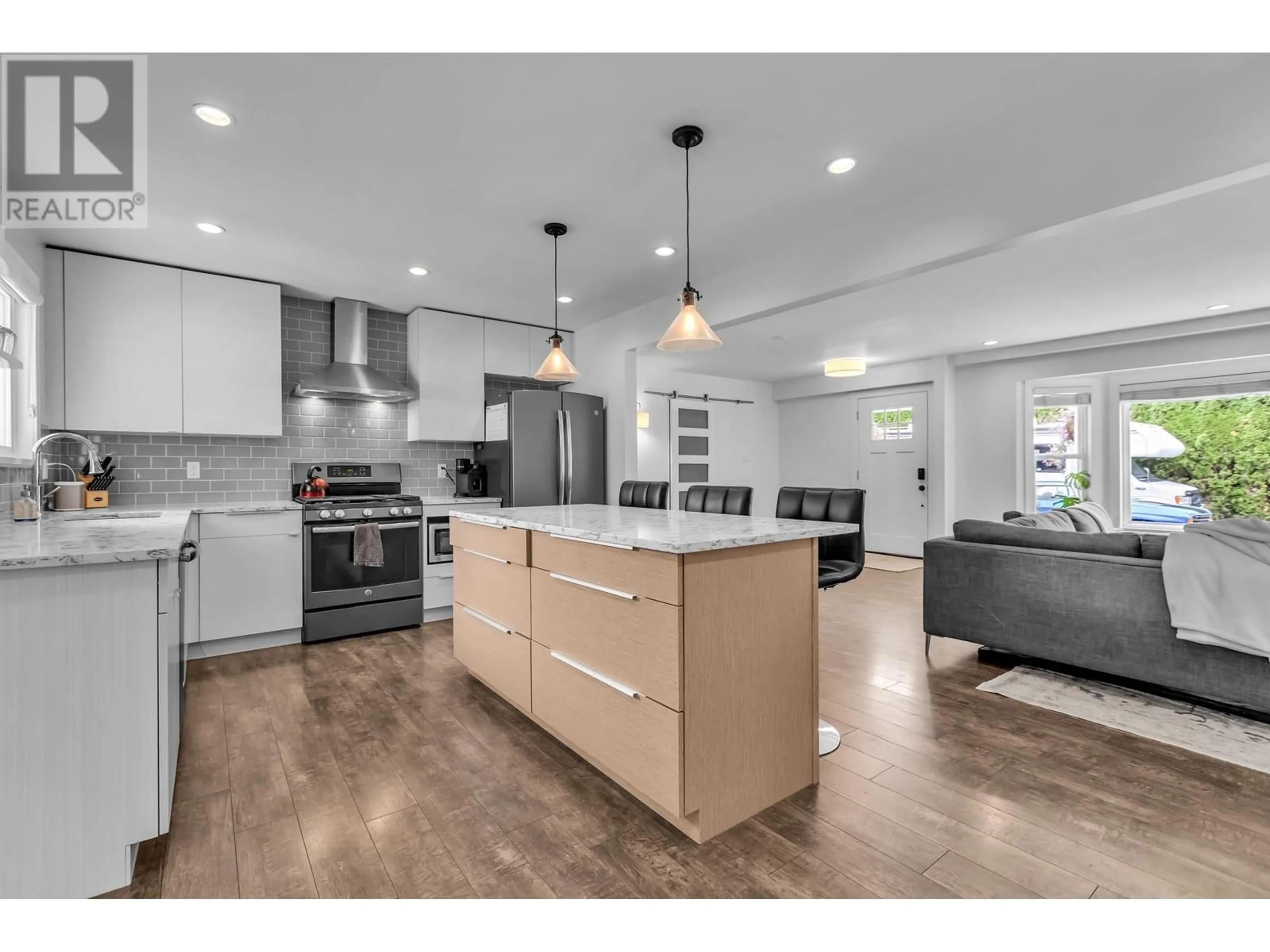 Open concept kitchen, unknown for 12033 261 STREET, Maple Ridge British Columbia V2W2A5