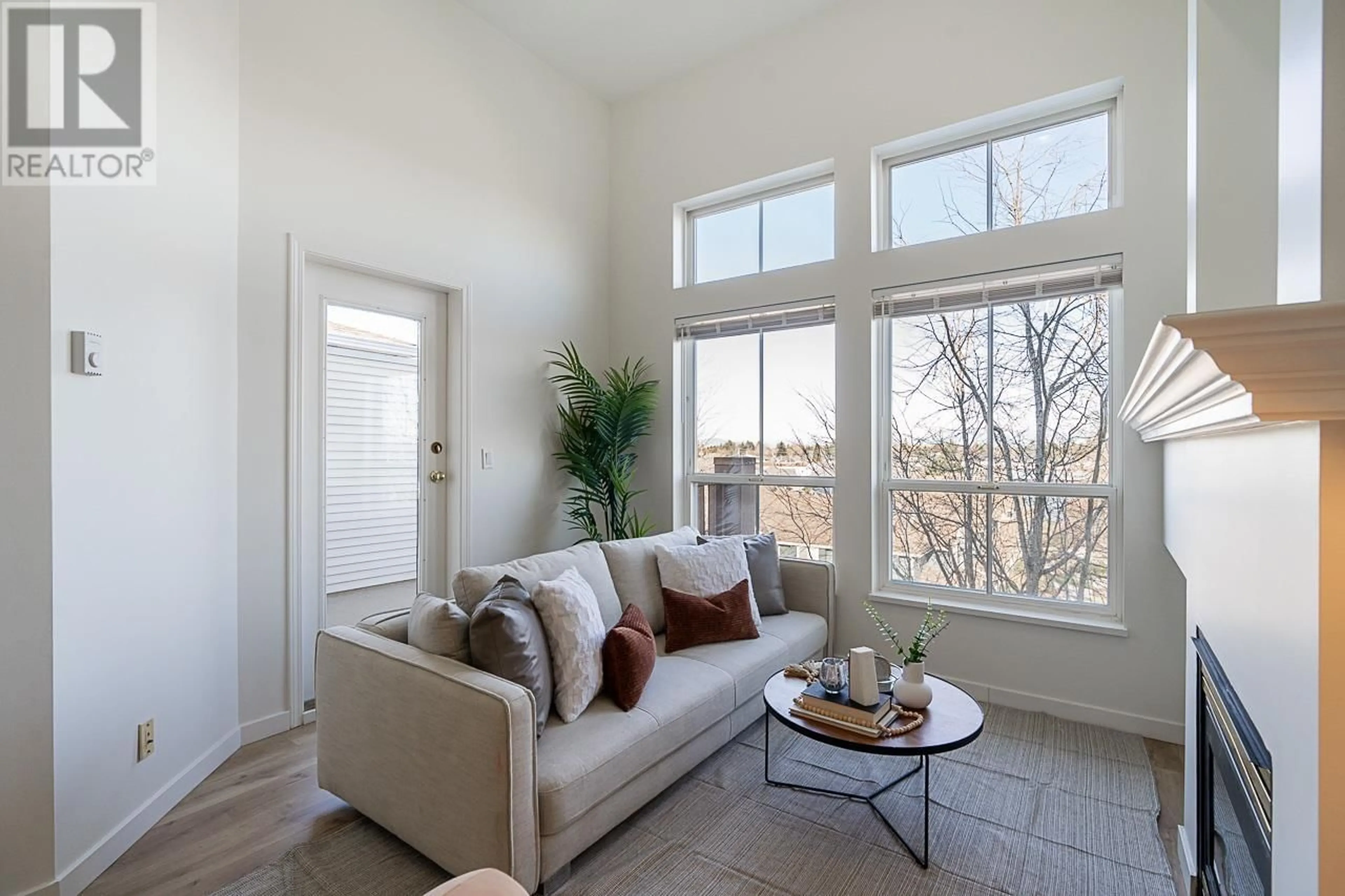 Living room with furniture, unknown for 405 5600 ANDREWS ROAD, Richmond British Columbia V7E6N1