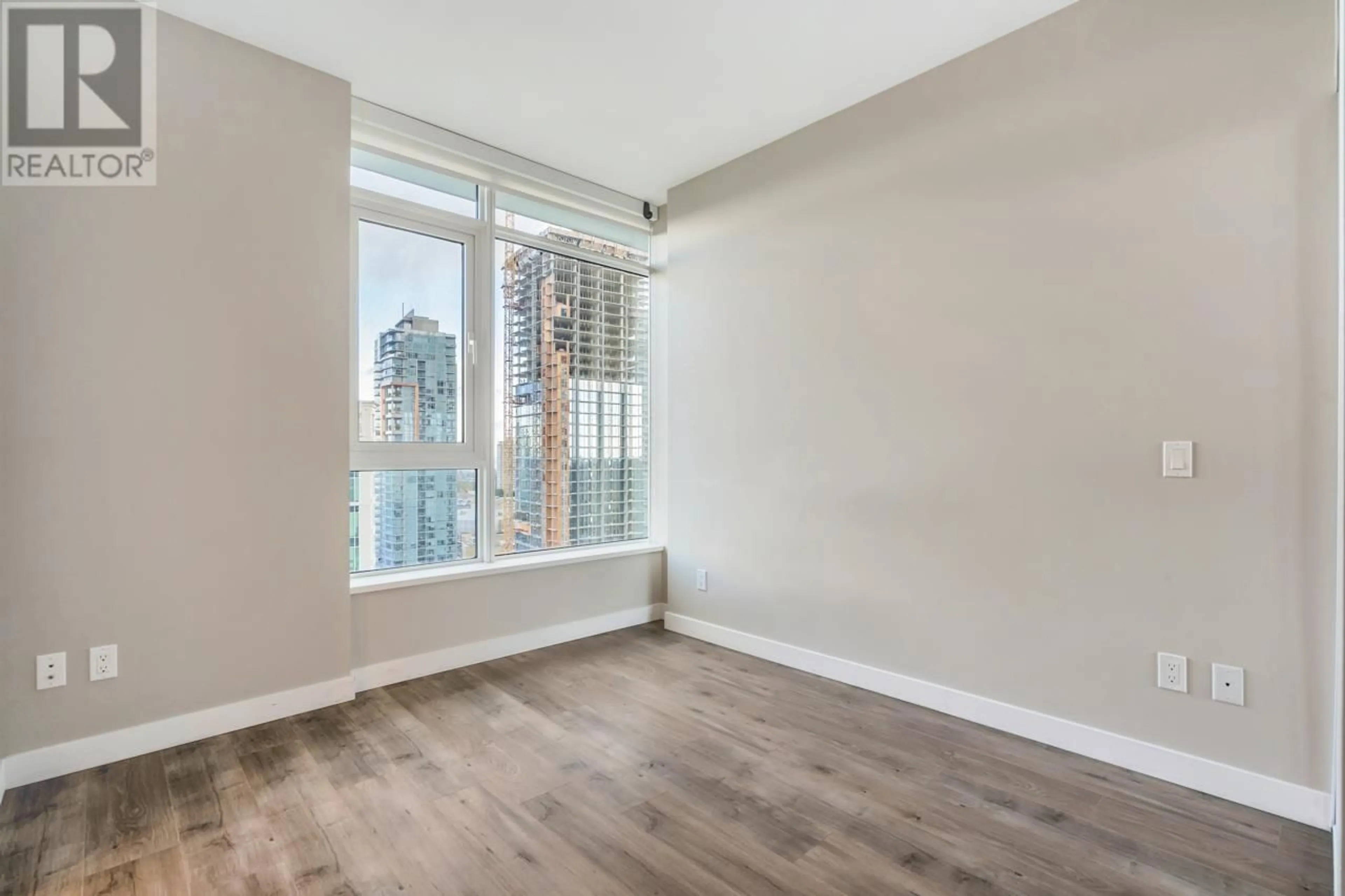 A pic of a room for 3909 - 4508 HAZEL STREET, Burnaby British Columbia V5H0E4
