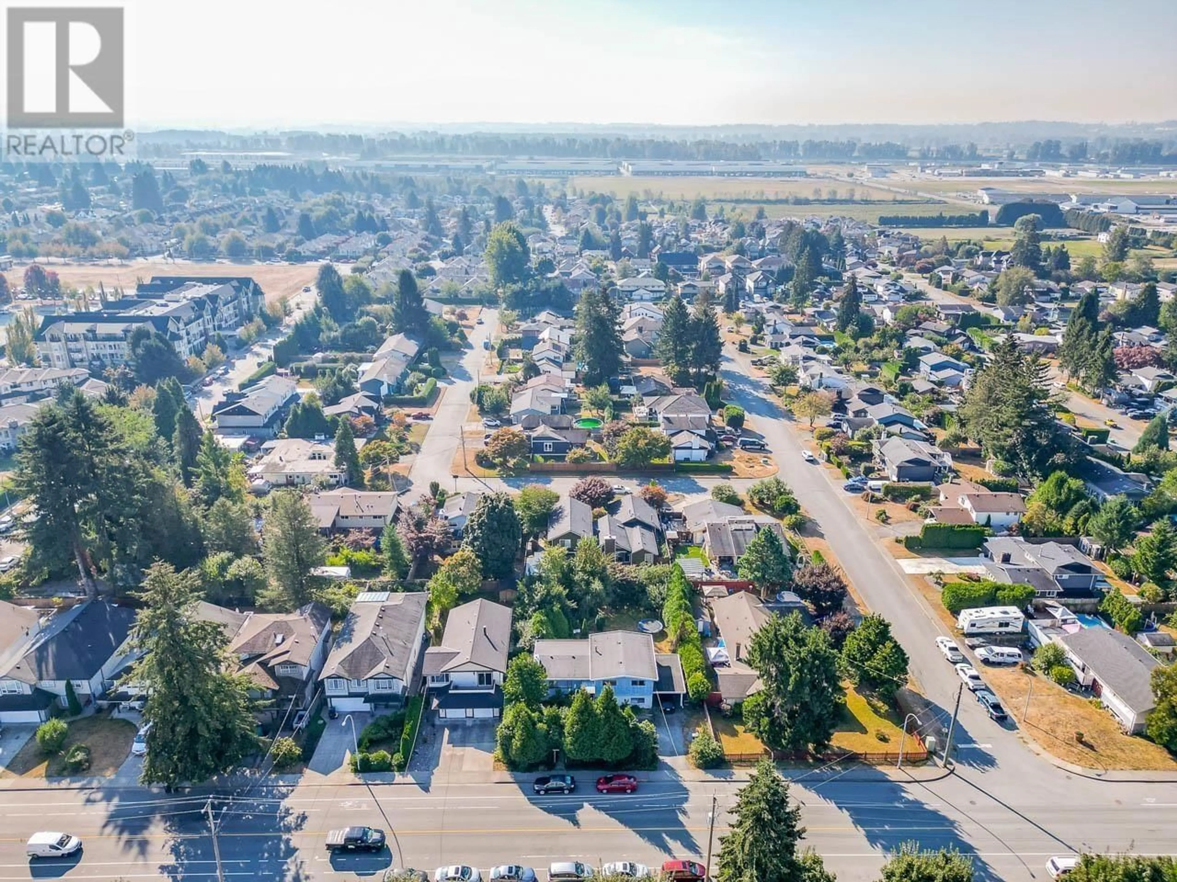 A pic from outside/outdoor area/front of a property/back of a property/a pic from drone, street for 18994 FORD ROAD, Pitt Meadows British Columbia V3Y1X1