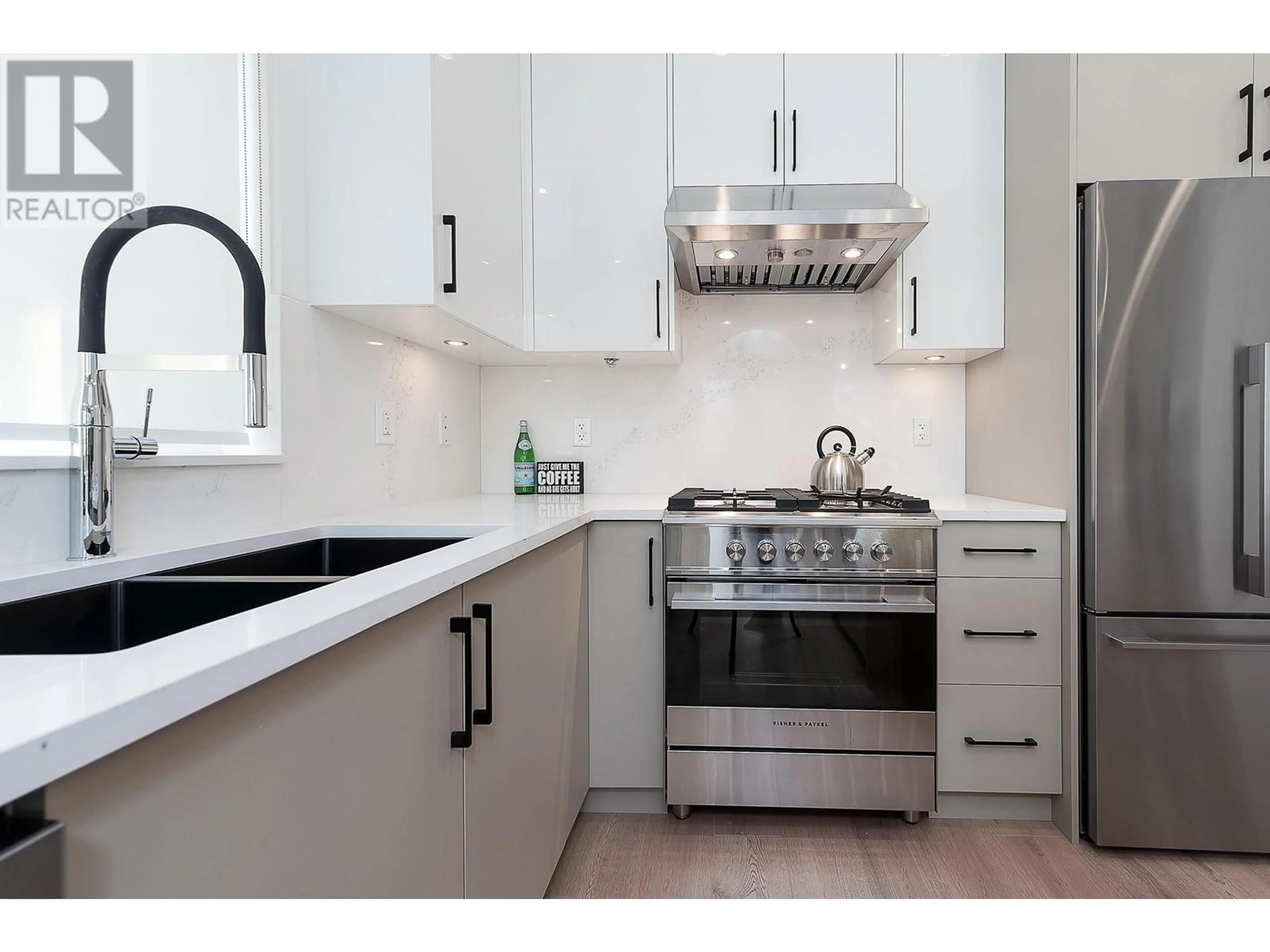 Standard kitchen, unknown for 16 - 3033 SHELL ROAD, Richmond British Columbia V6X0B8