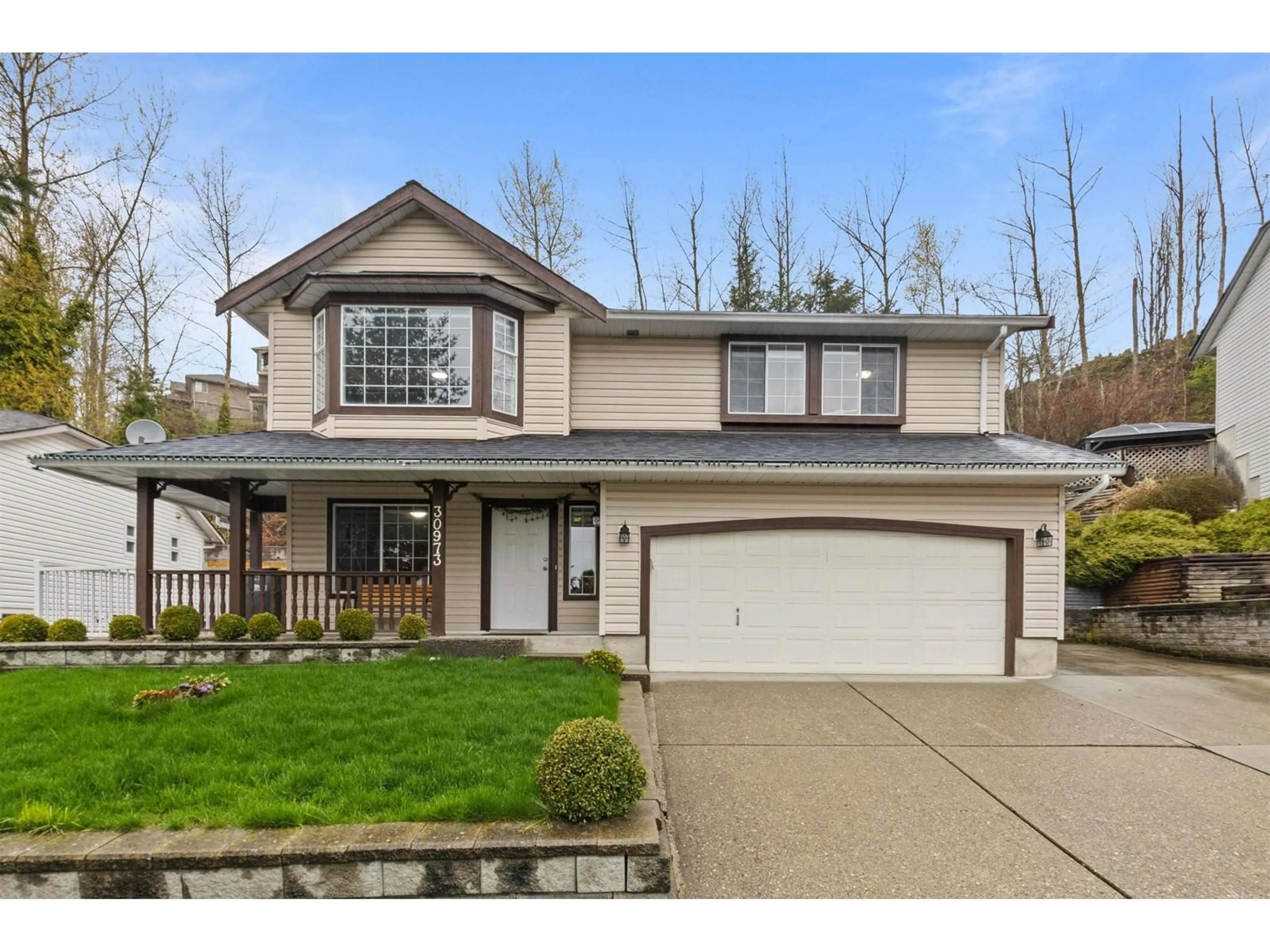 Home with vinyl exterior material, street for 30973 SANDPIPER, Abbotsford British Columbia V2T5L6