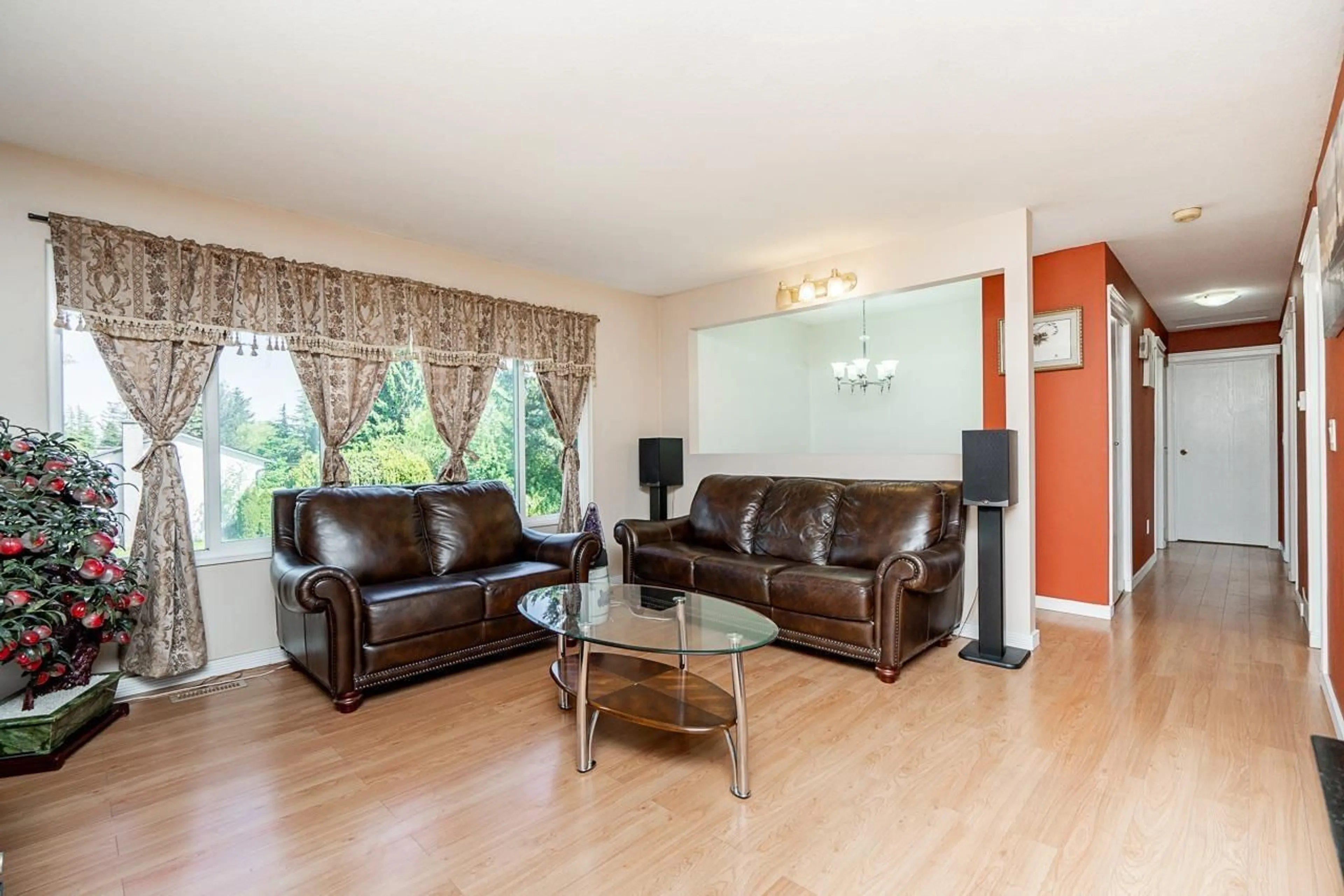 Living room with furniture, wood/laminate floor for 2883 264A STREET, Langley British Columbia V4W3A9