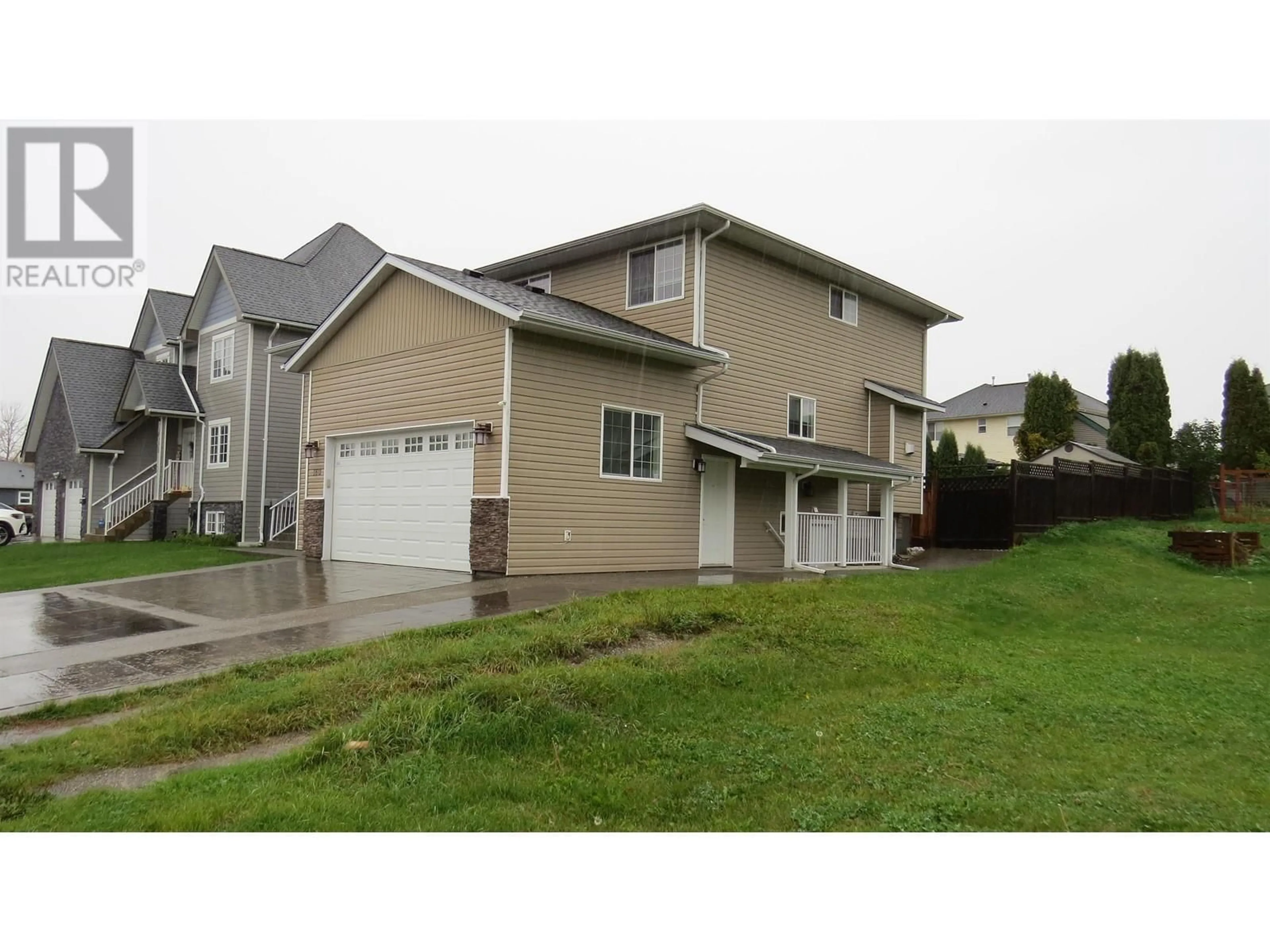 Home with vinyl exterior material, street for 160 NICKEL RIDGE AVENUE, Quesnel British Columbia V2J6P6