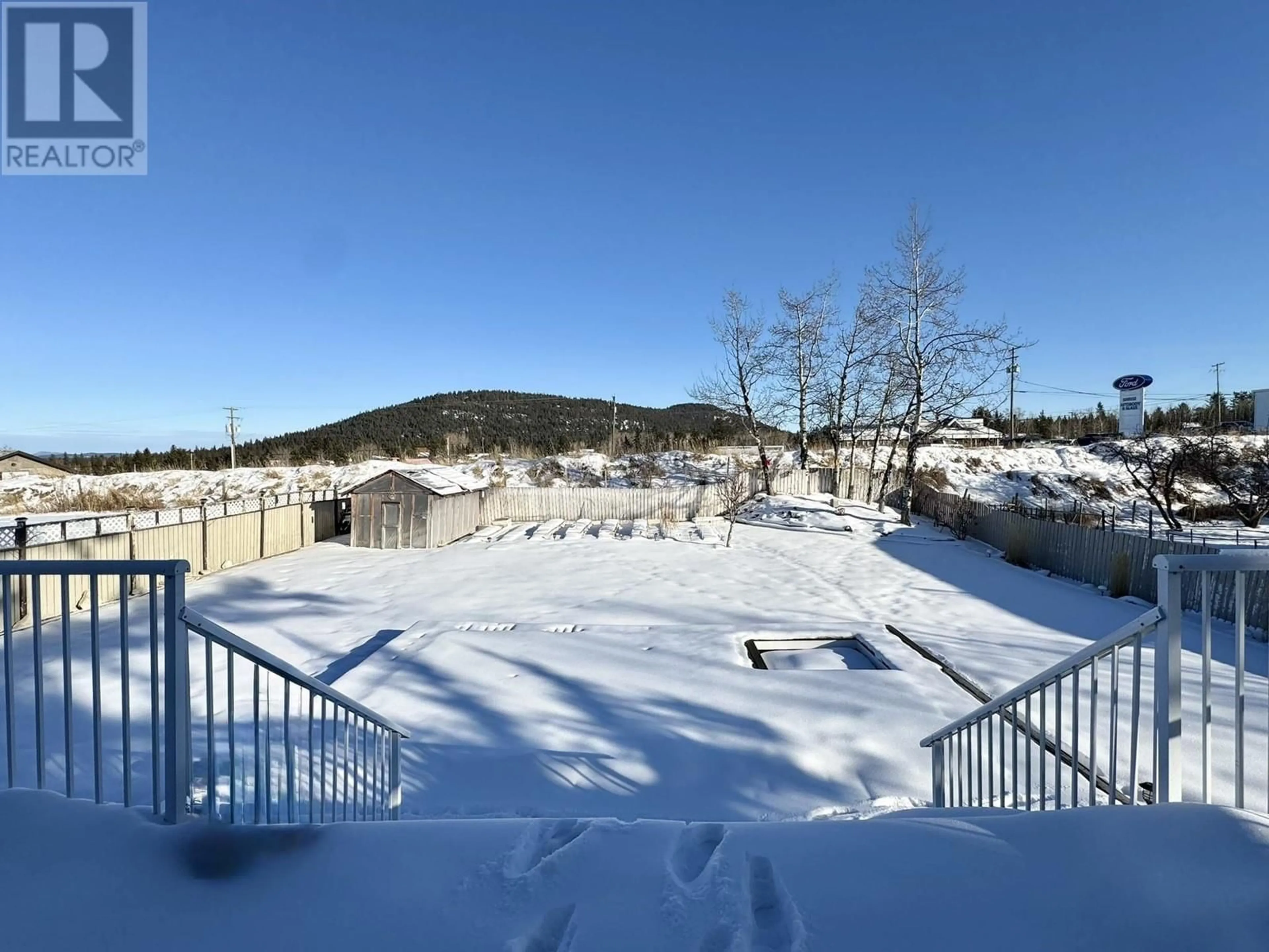 A pic from outside/outdoor area/front of a property/back of a property/a pic from drone, mountain view for 825 SCOTT ROAD, 100 Mile House British Columbia V0K2E0