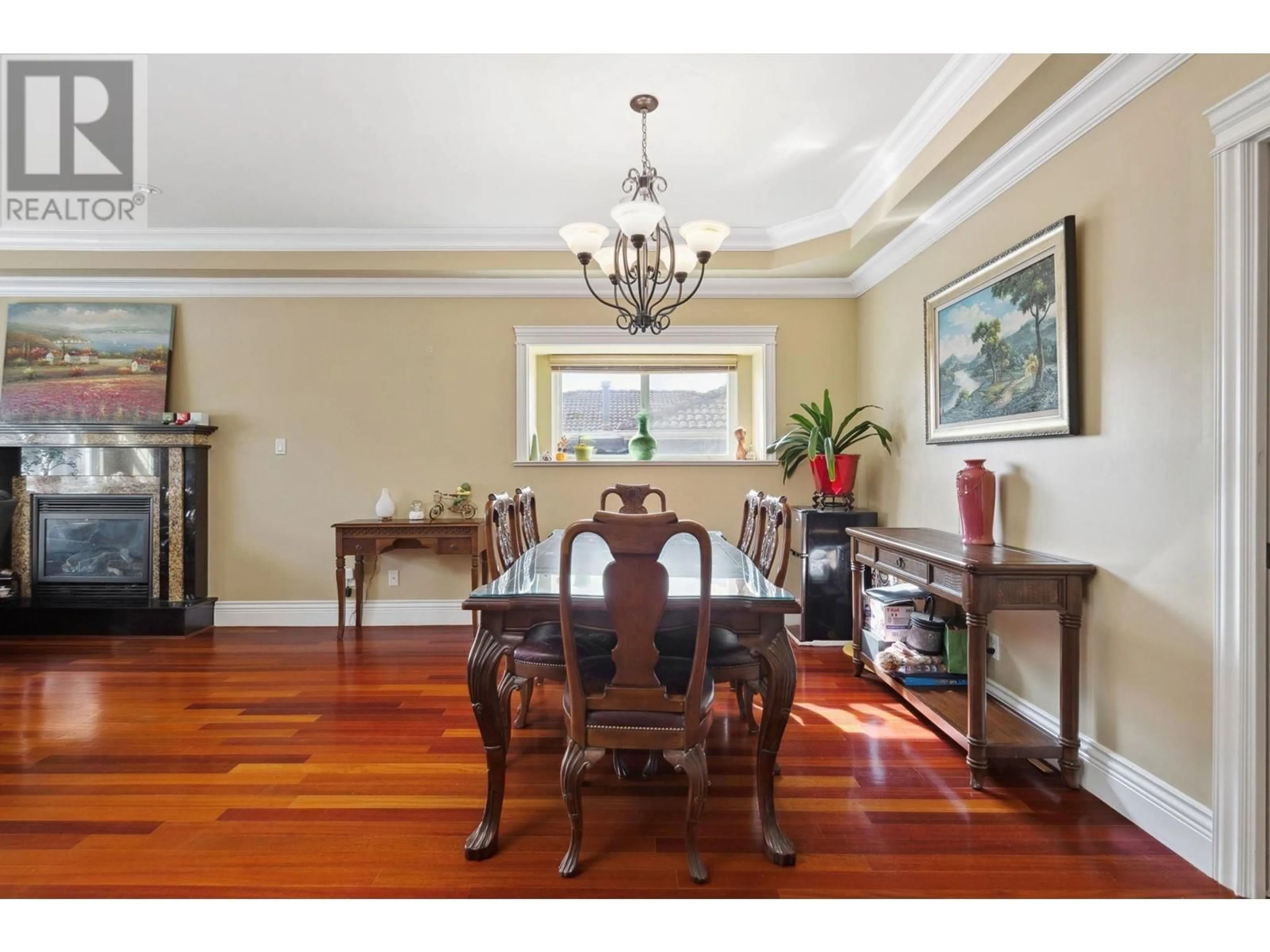 Dining room, wood/laminate floor for 8111 GILBERT ROAD, Richmond British Columbia V7C3W8
