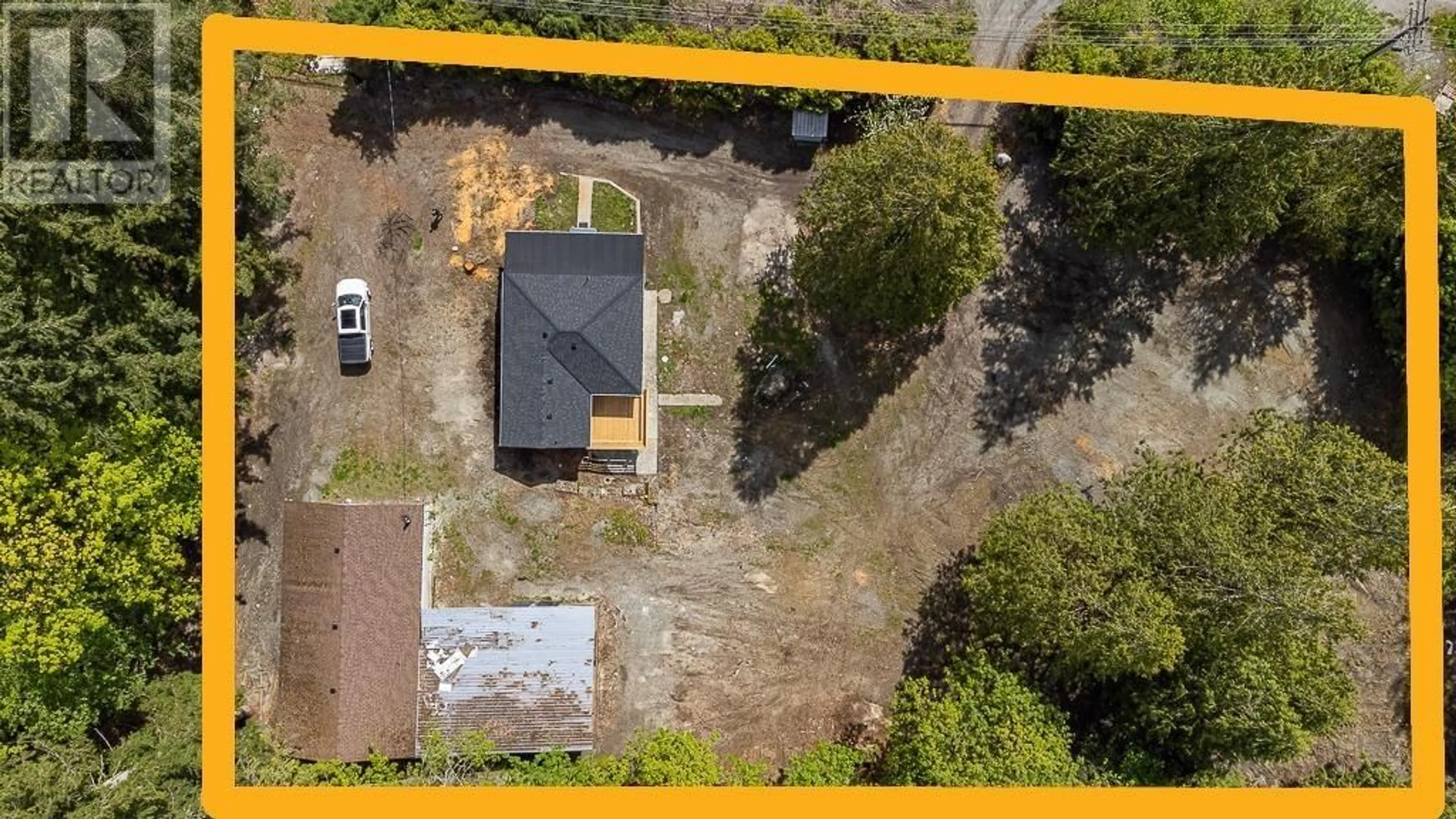 A pic from outside/outdoor area/front of a property/back of a property/a pic from drone, street for 9707 287 STREET, Maple Ridge British Columbia V2W1K9