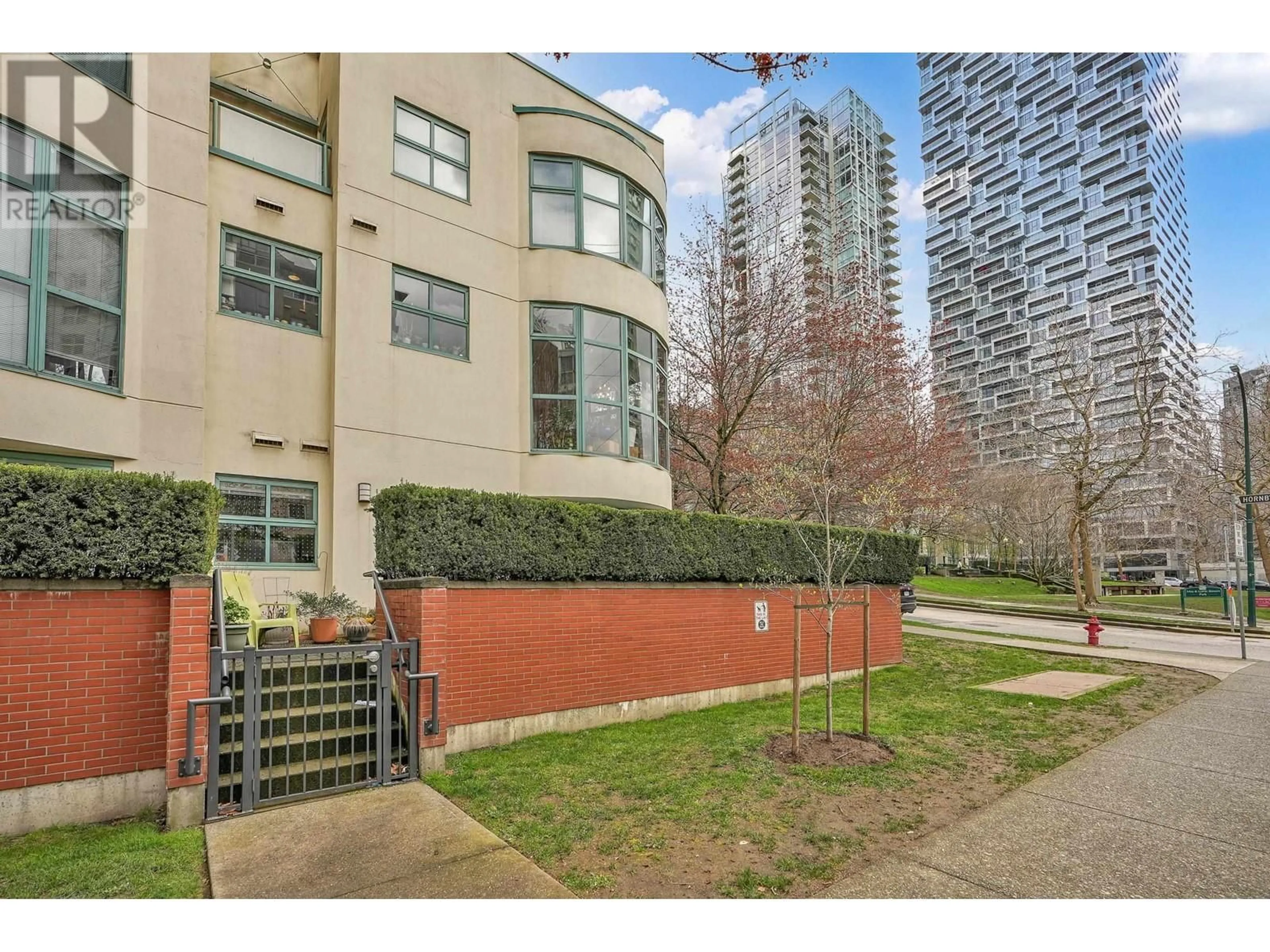 Floor plan for 1489 HORNBY STREET, Vancouver British Columbia V6Z1W8