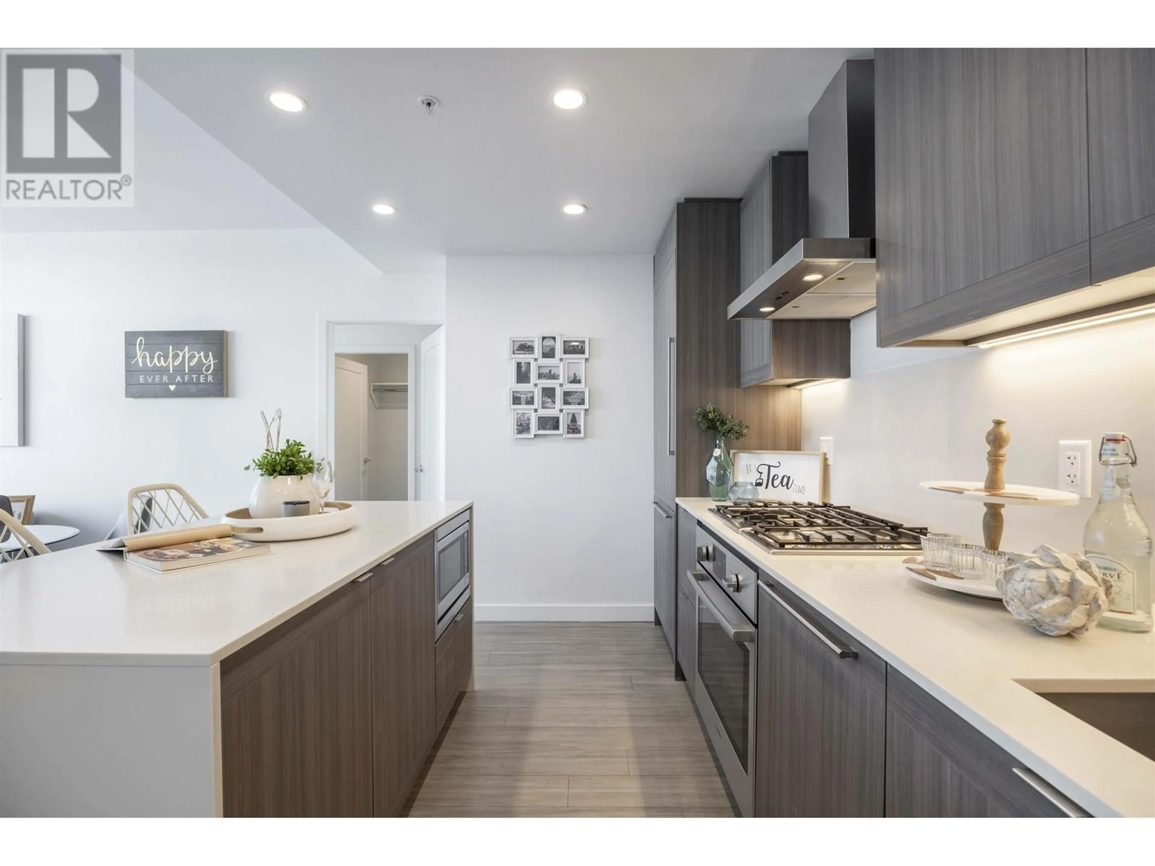 Open concept kitchen, unknown for 2702 2311 BETA AVENUE, Burnaby British Columbia V5C0M1