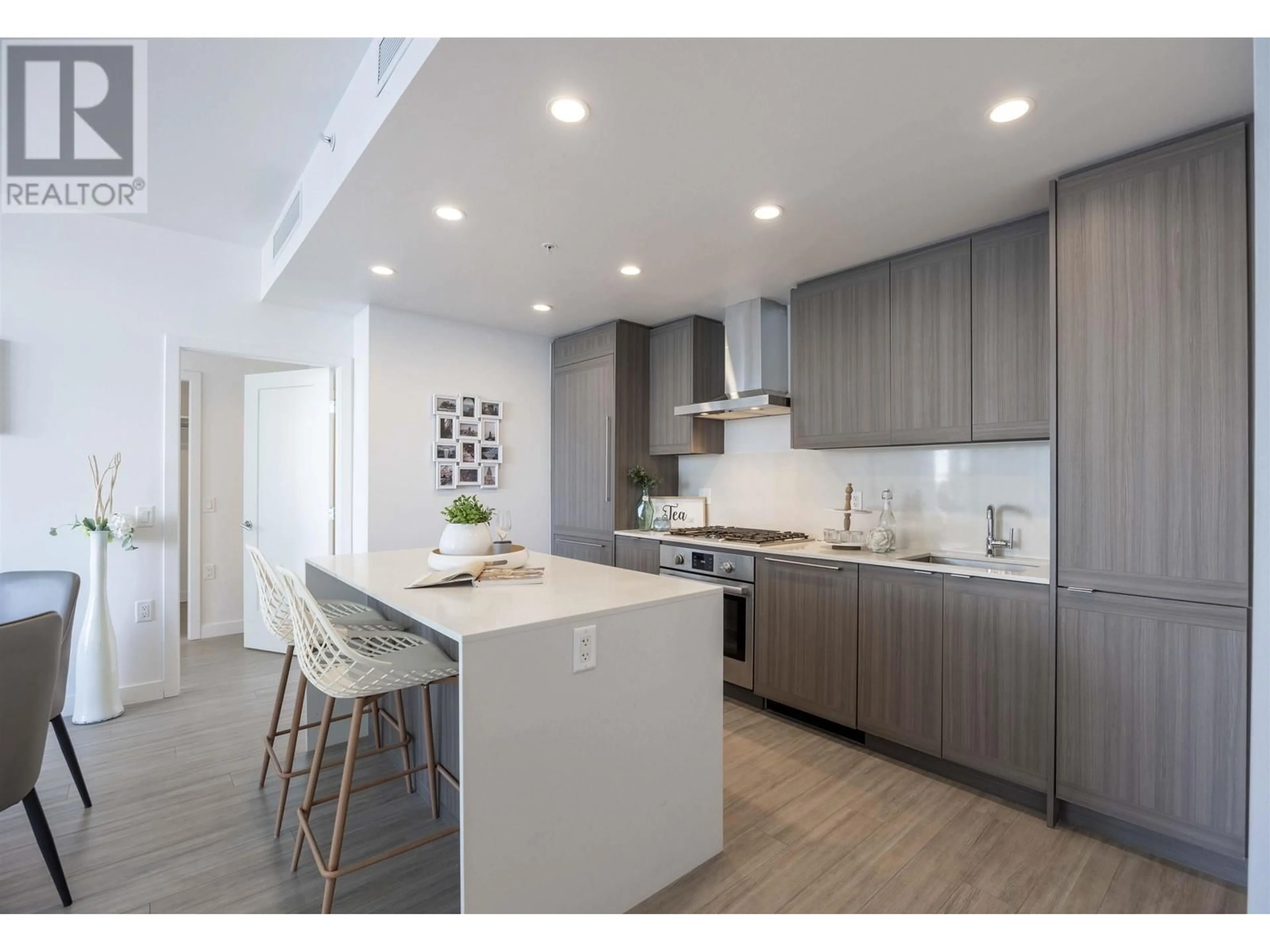 Open concept kitchen, unknown for 2702 2311 BETA AVENUE, Burnaby British Columbia V5C0M1