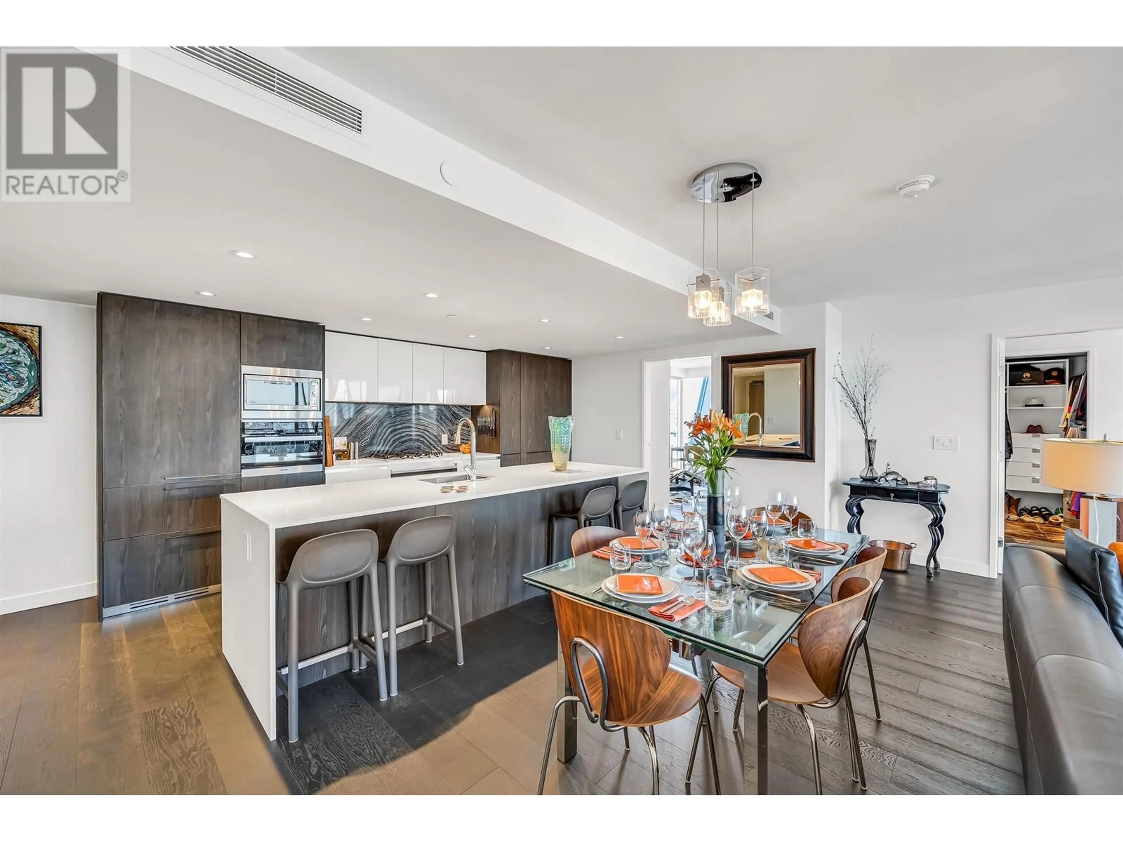 Open concept kitchen, unknown for 2803 1111 RICHARDS STREET, Vancouver British Columbia V6B0S3