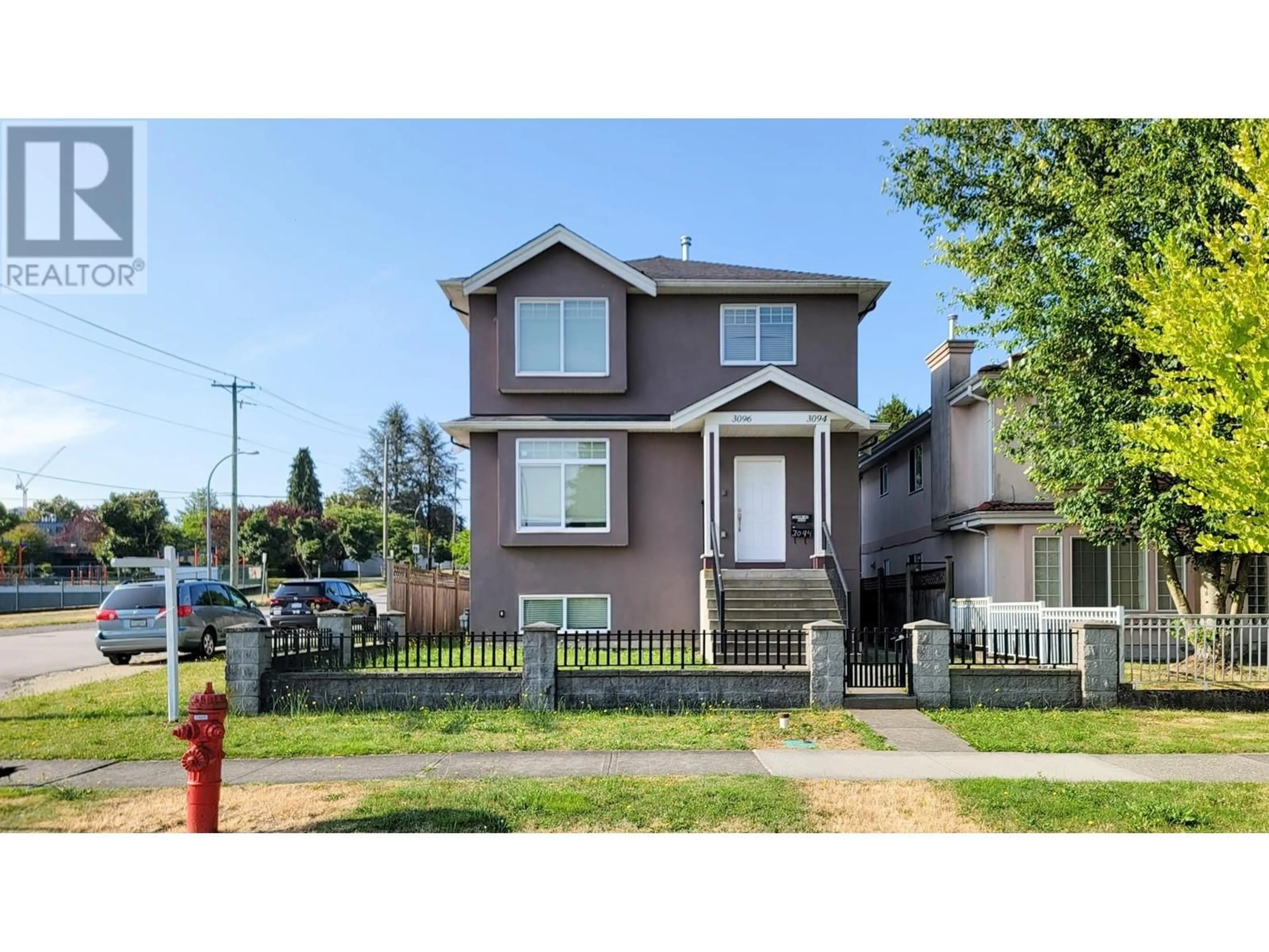 Home with vinyl exterior material, street for 3096 26TH AVENUE, Vancouver British Columbia V5R1L6