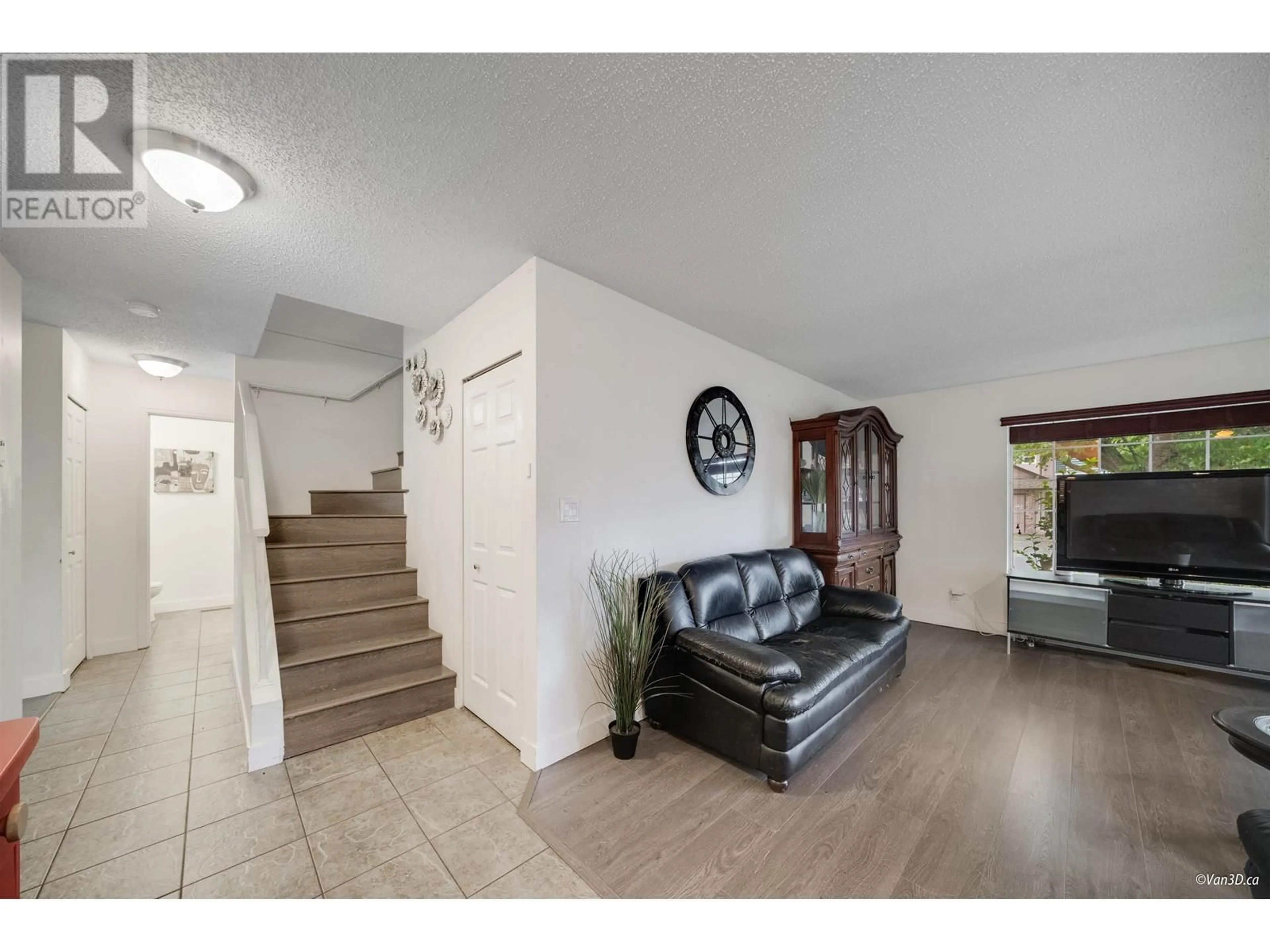 Unknown for 6220 LYNAS LANE, Richmond British Columbia V7C5E4