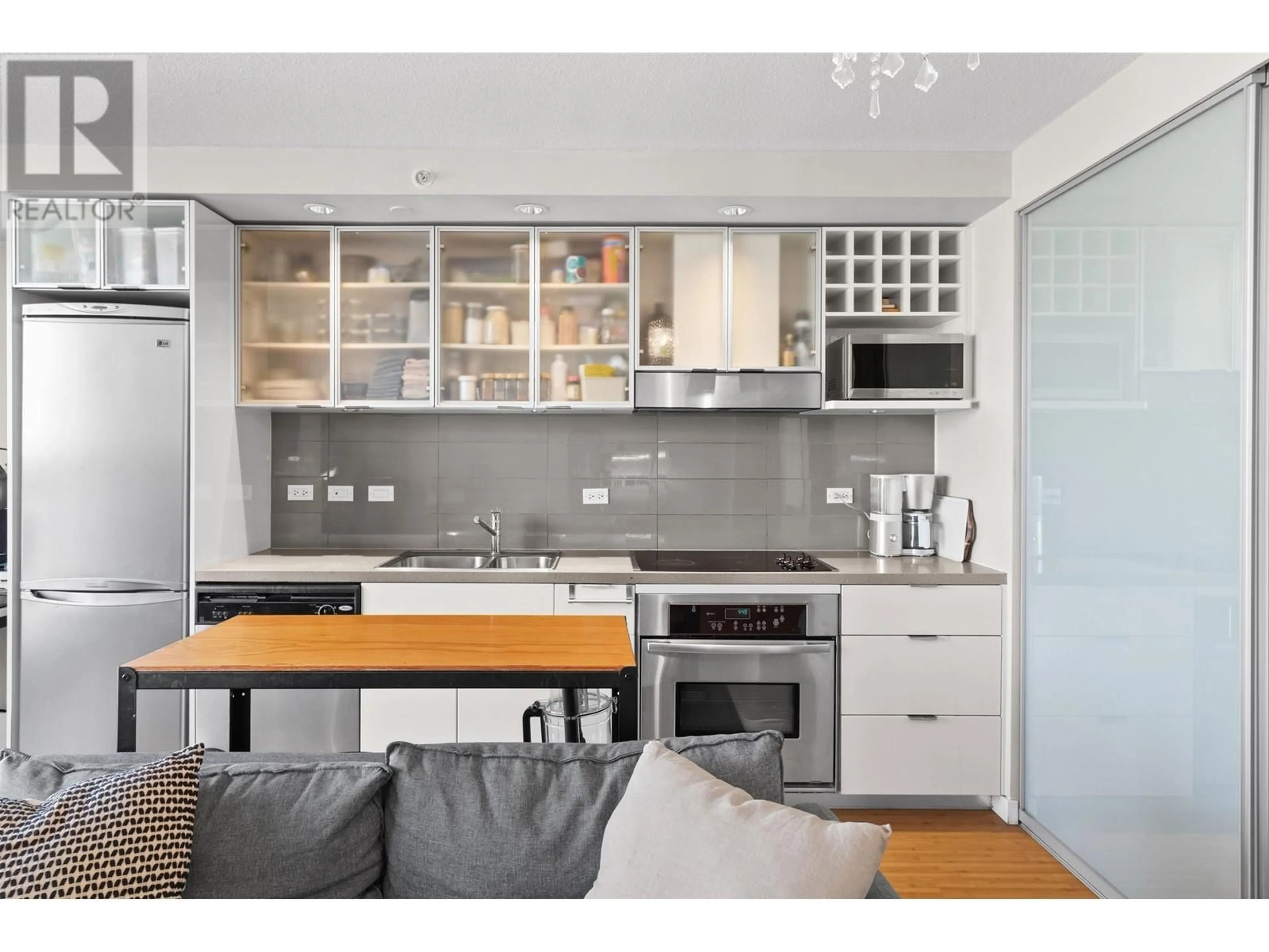 Open concept kitchen, unknown for 902 168 POWELL STREET, Vancouver British Columbia V6A0B2