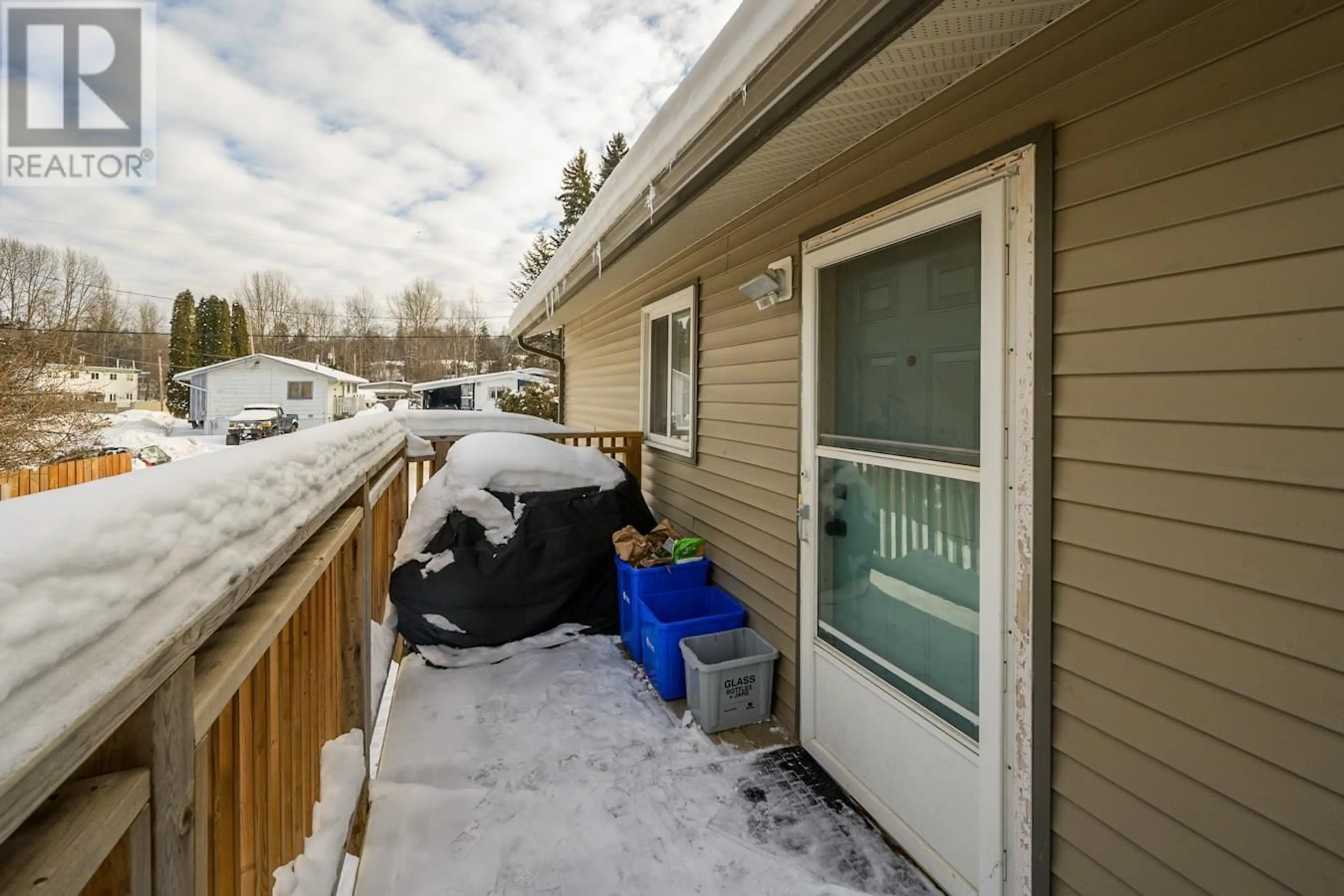 Patio, unknown for 2605 OAK STREET, Prince George British Columbia V2L2A5