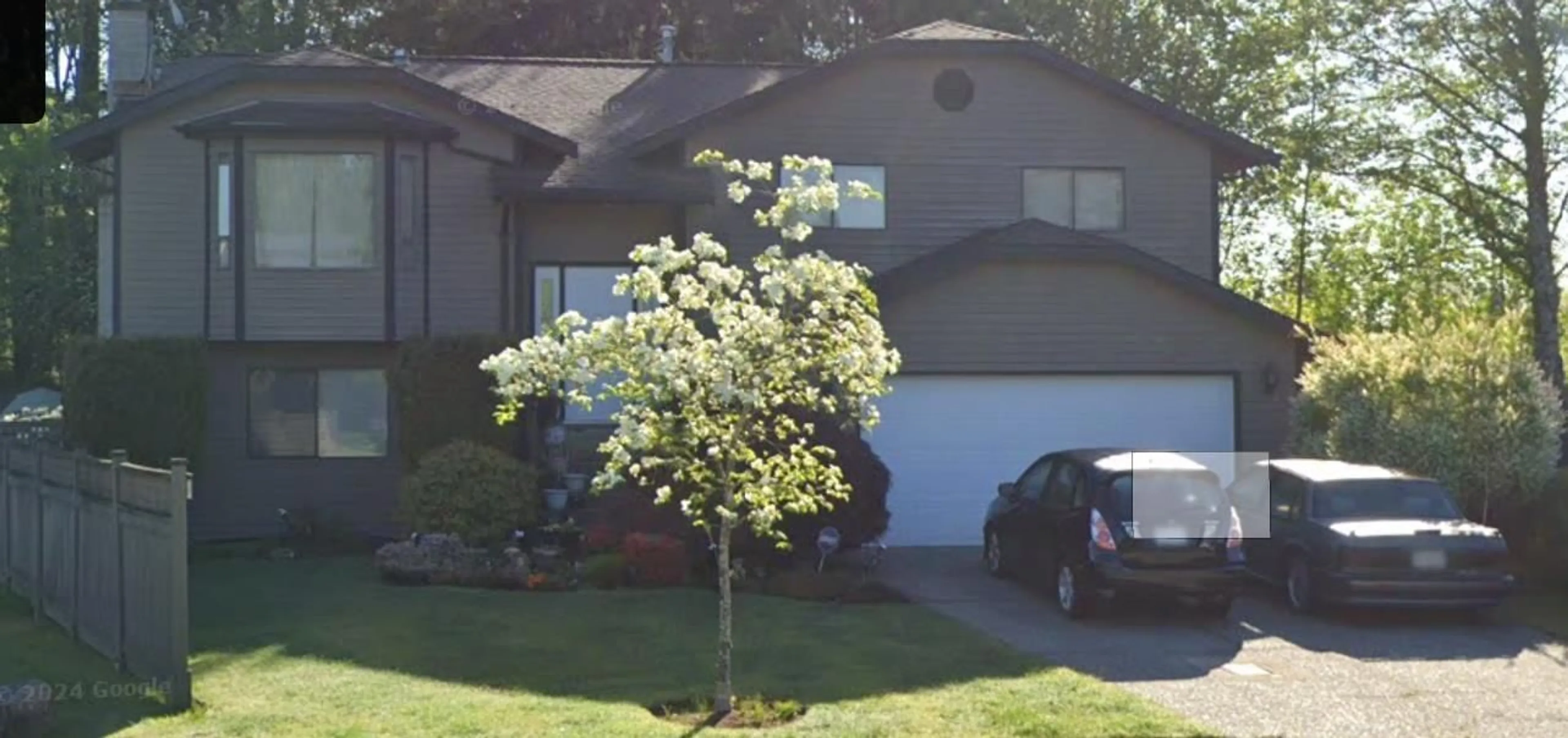 Blurry image for 9762 149 STREET, Surrey British Columbia V3R8C6