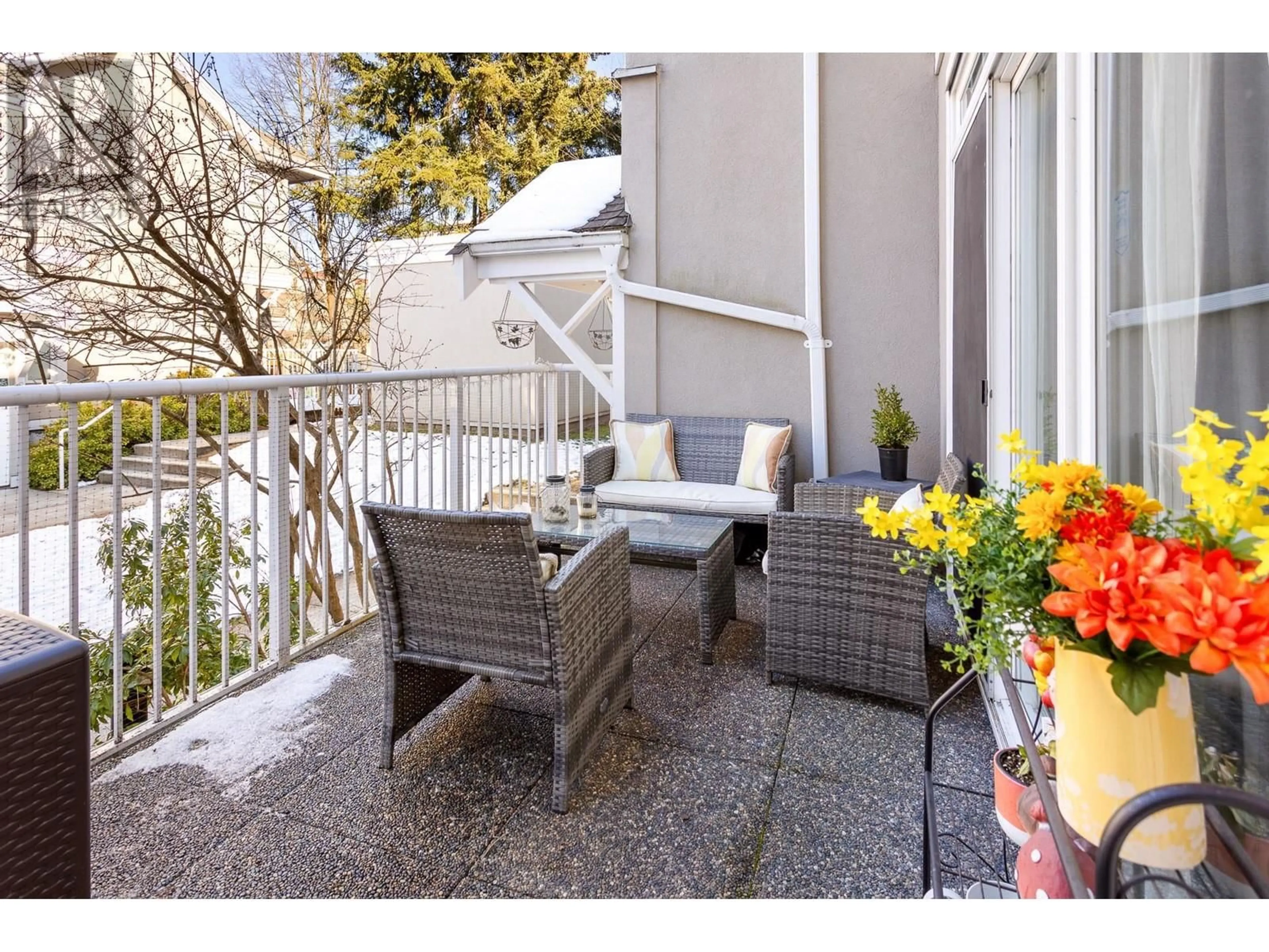 Patio, street for 77 2422 HAWTHORNE AVENUE, Port Coquitlam British Columbia V3C6K7