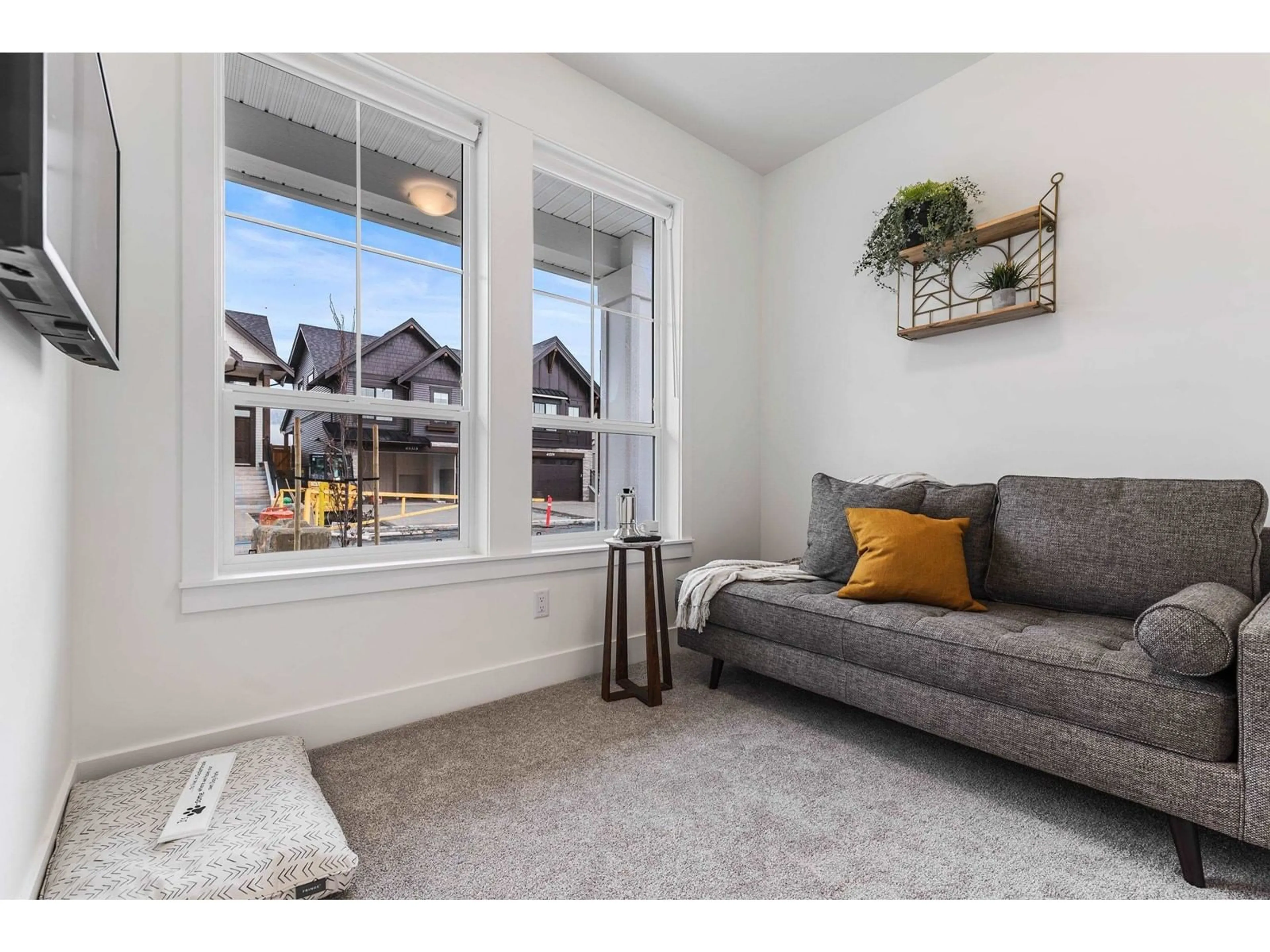 Living room with furniture, unknown for 2 - 7243 WILLOWSTREAM ROAD, Chilliwack British Columbia V2R6M1