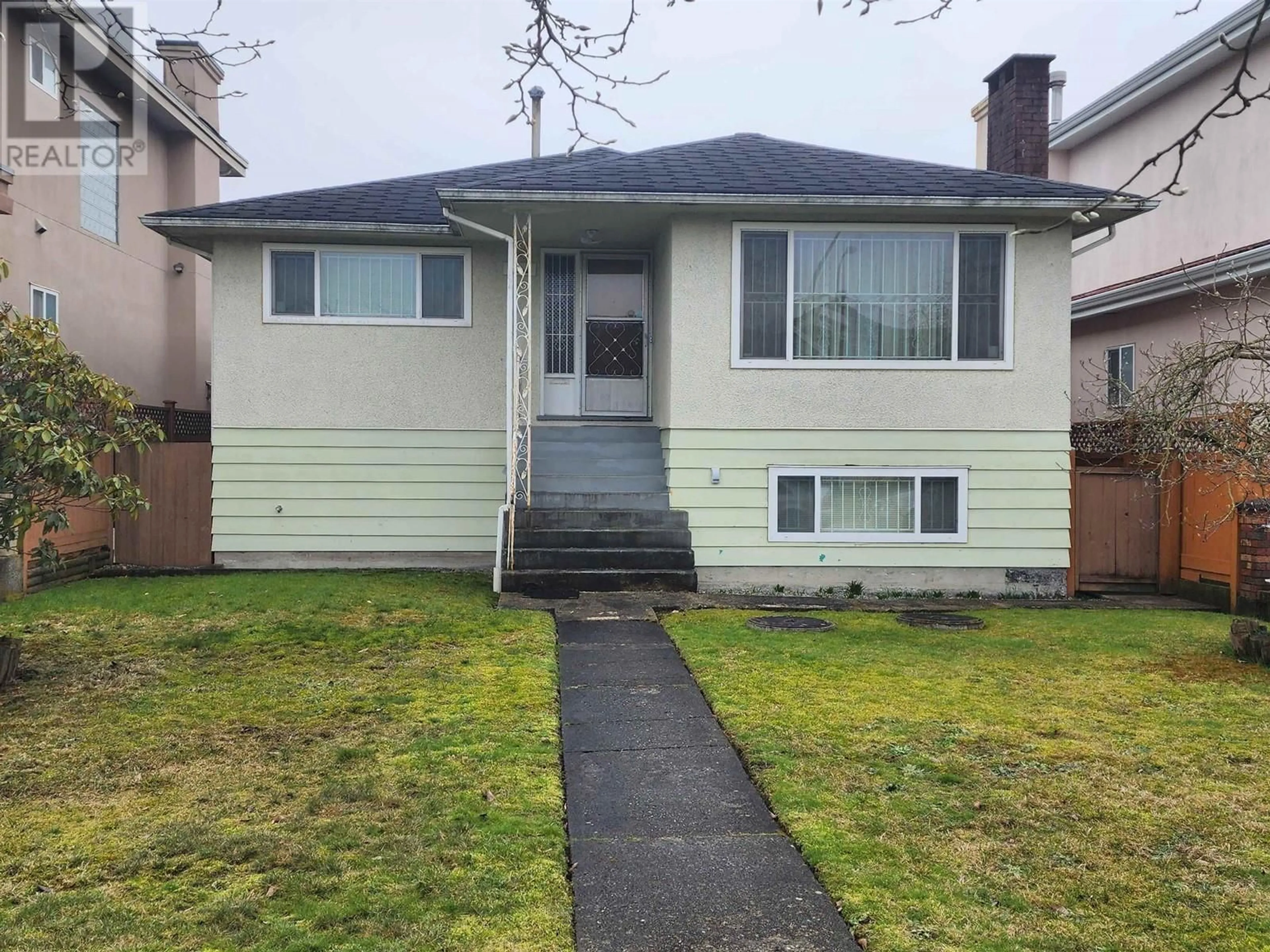 Home with vinyl exterior material, street for 2242 39TH AVENUE, Vancouver British Columbia V5P1H8