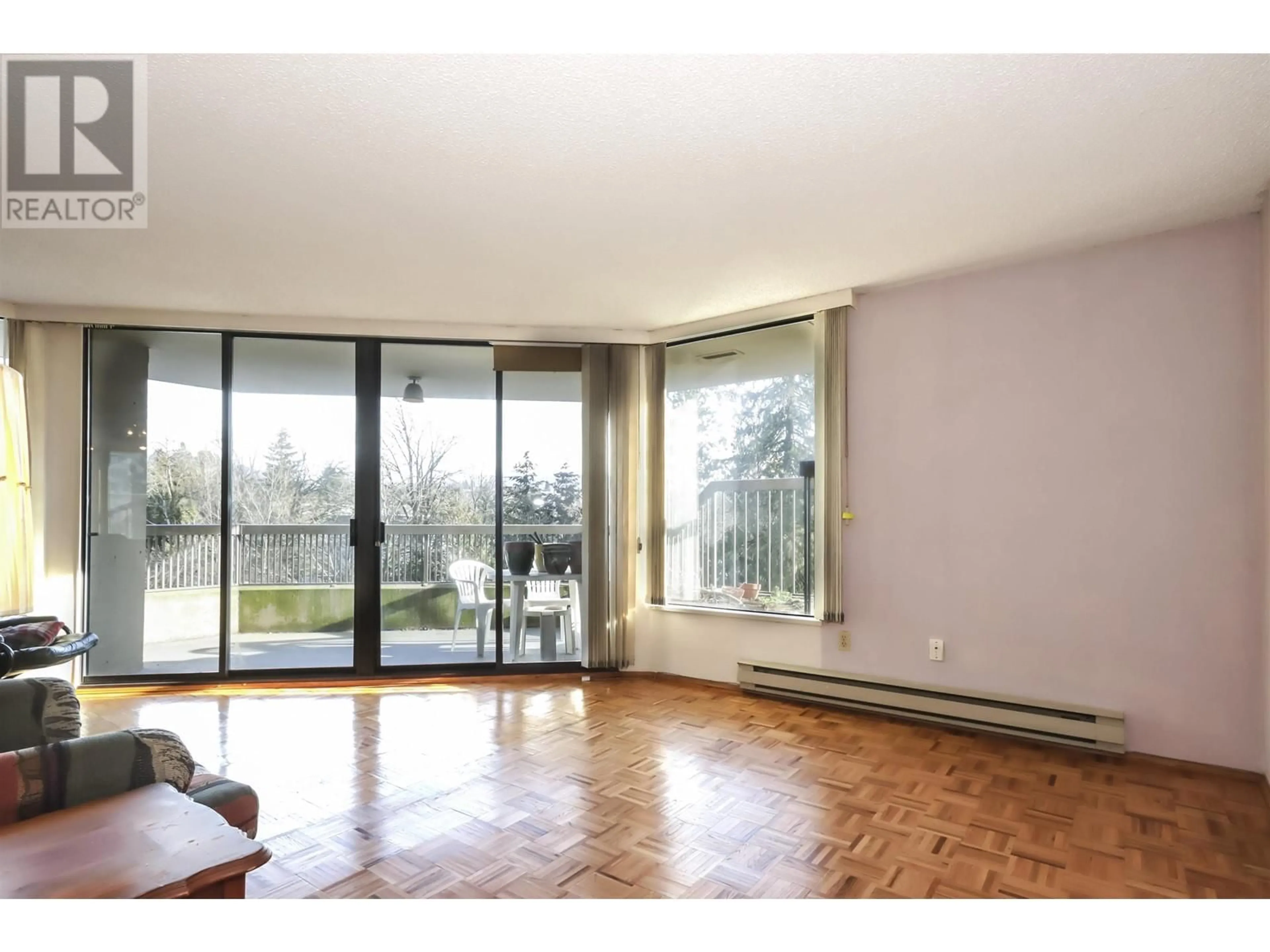 A pic of a room for 704 2041 BELLWOOD AVENUE, Burnaby British Columbia V5B4V5