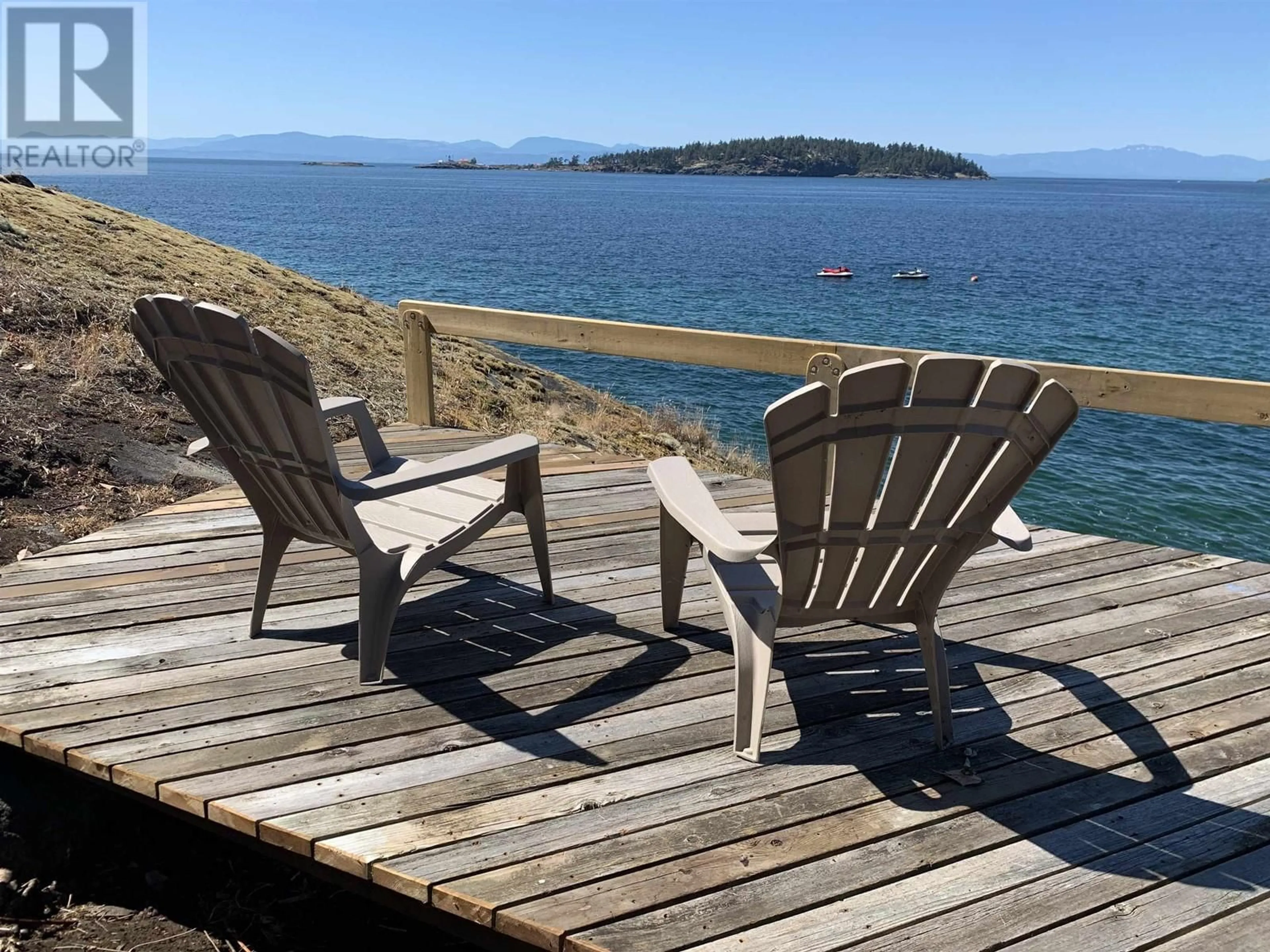 Patio, water/lake/river/ocean view for 8323 REDROOFFS ROAD, Halfmoon Bay British Columbia V7Z1E4