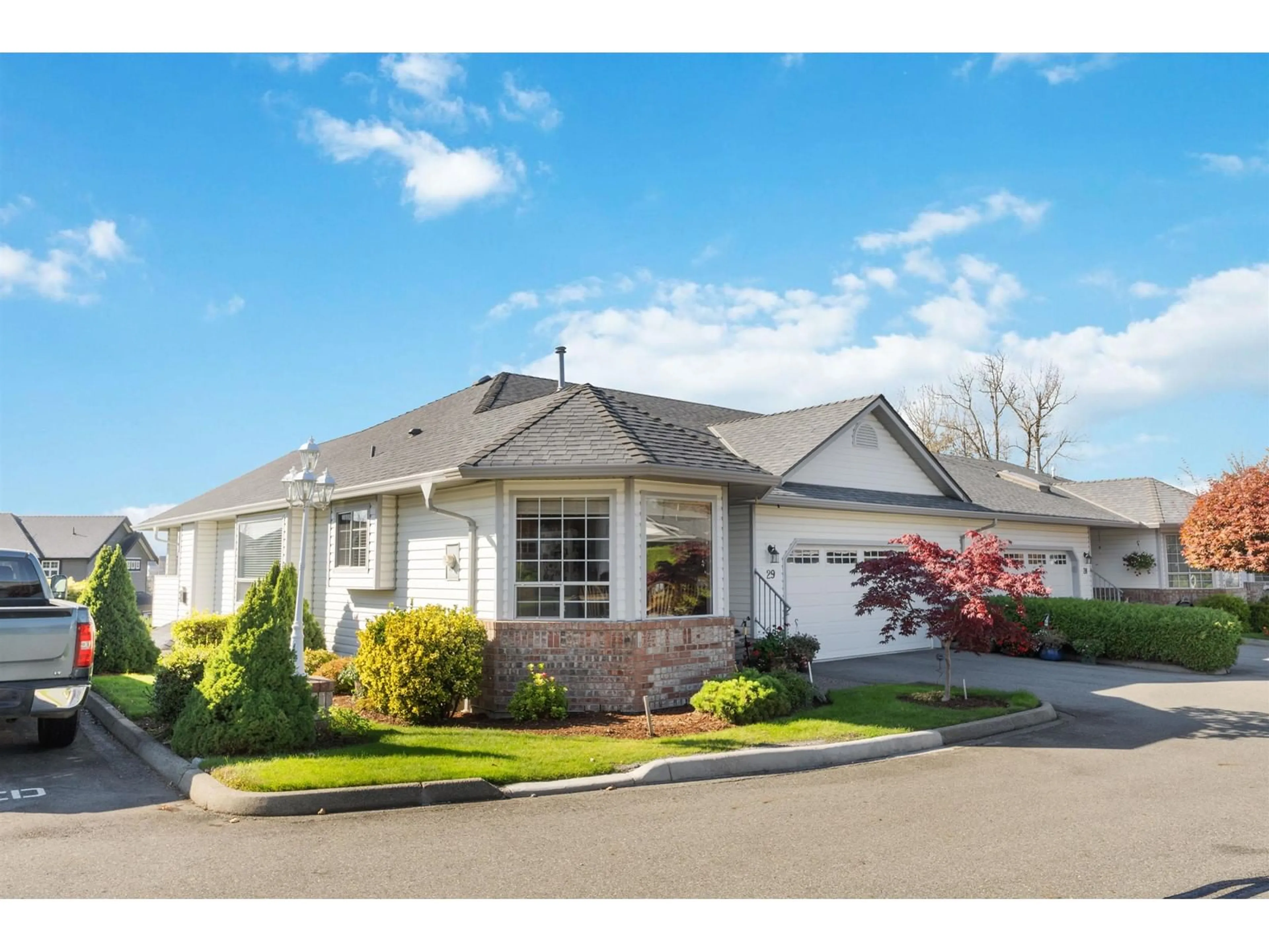 Home with vinyl exterior material, street for 29 - 3293 FIRHILL, Abbotsford British Columbia V2T5L1