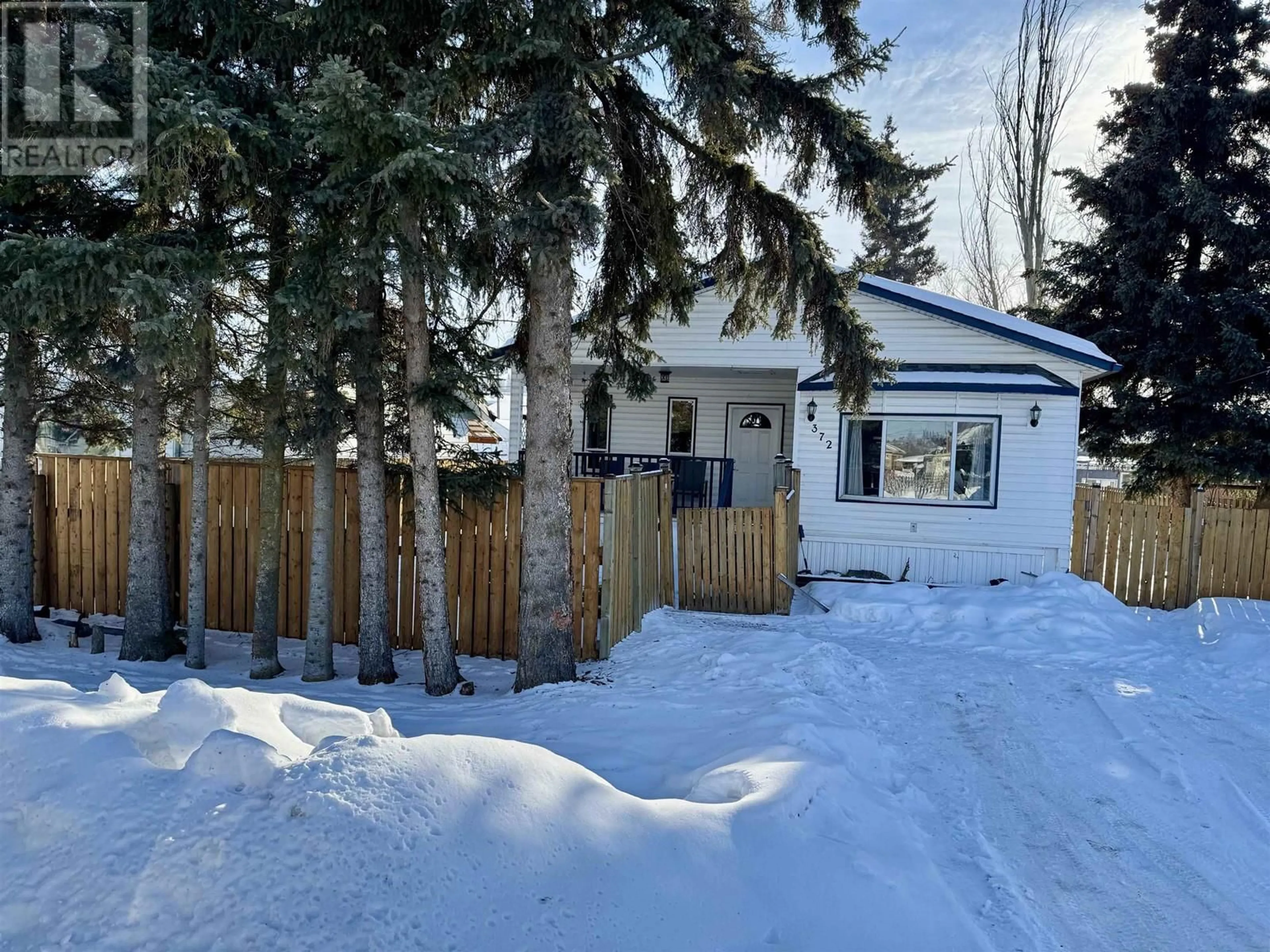 A pic from outside/outdoor area/front of a property/back of a property/a pic from drone, street for 372 CONNAUGHT STREET, Vanderhoof British Columbia V0J3A0