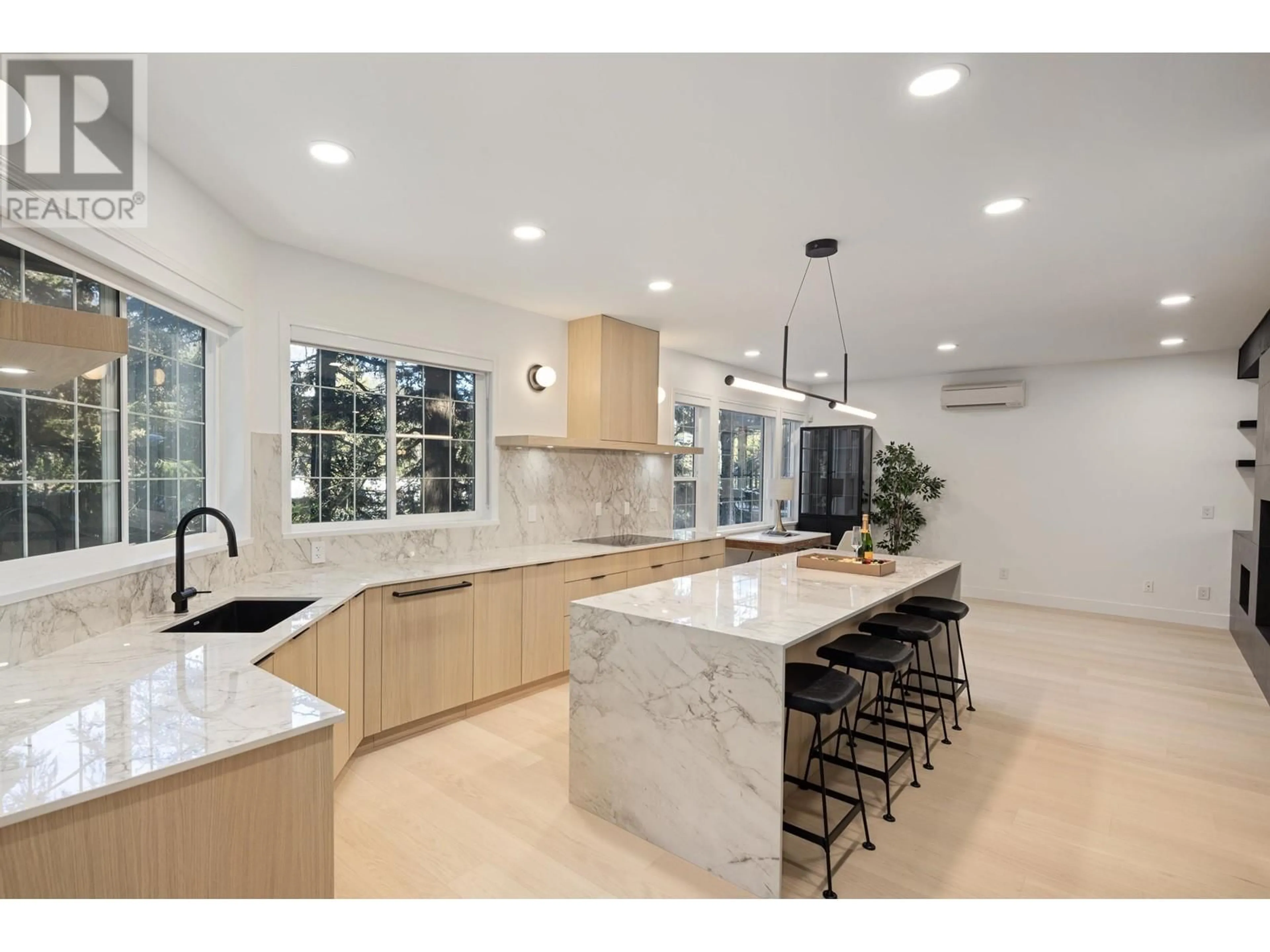 Contemporary kitchen, ceramic/tile floor for 2741 COYOTE PLACE, Whistler British Columbia V8E0A8