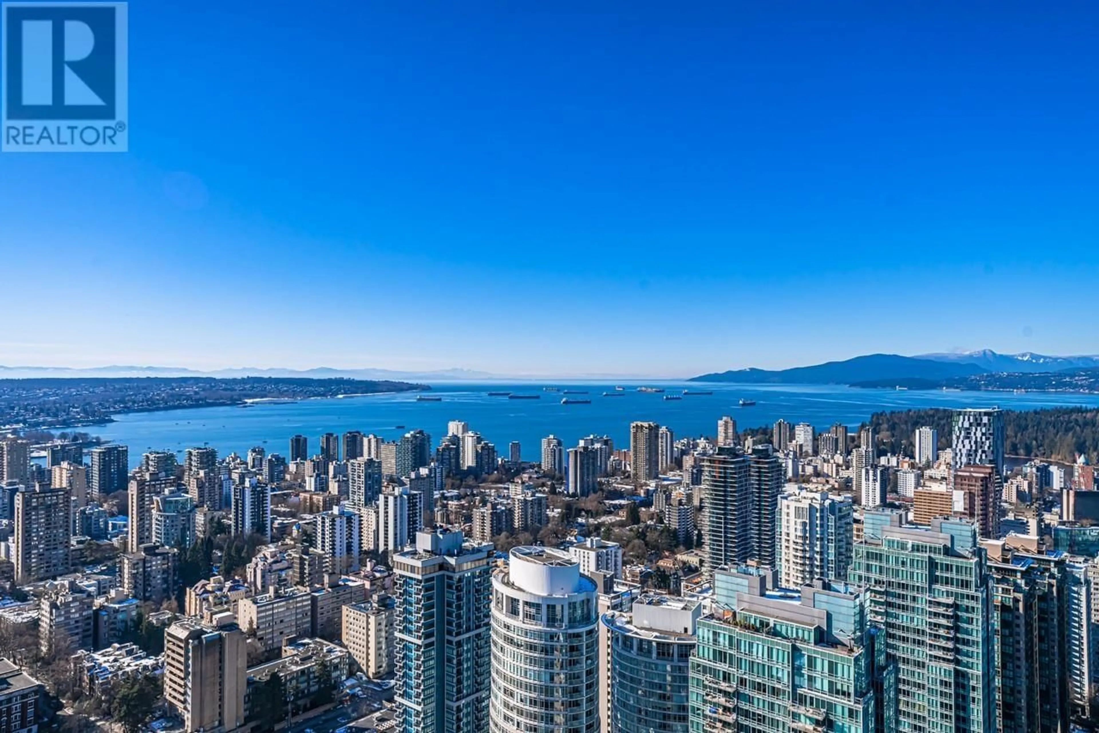 A pic from outside/outdoor area/front of a property/back of a property/a pic from drone, city buildings view from balcony for 5502 - 1151 GEORGIA STREET, Vancouver British Columbia V6E0B3