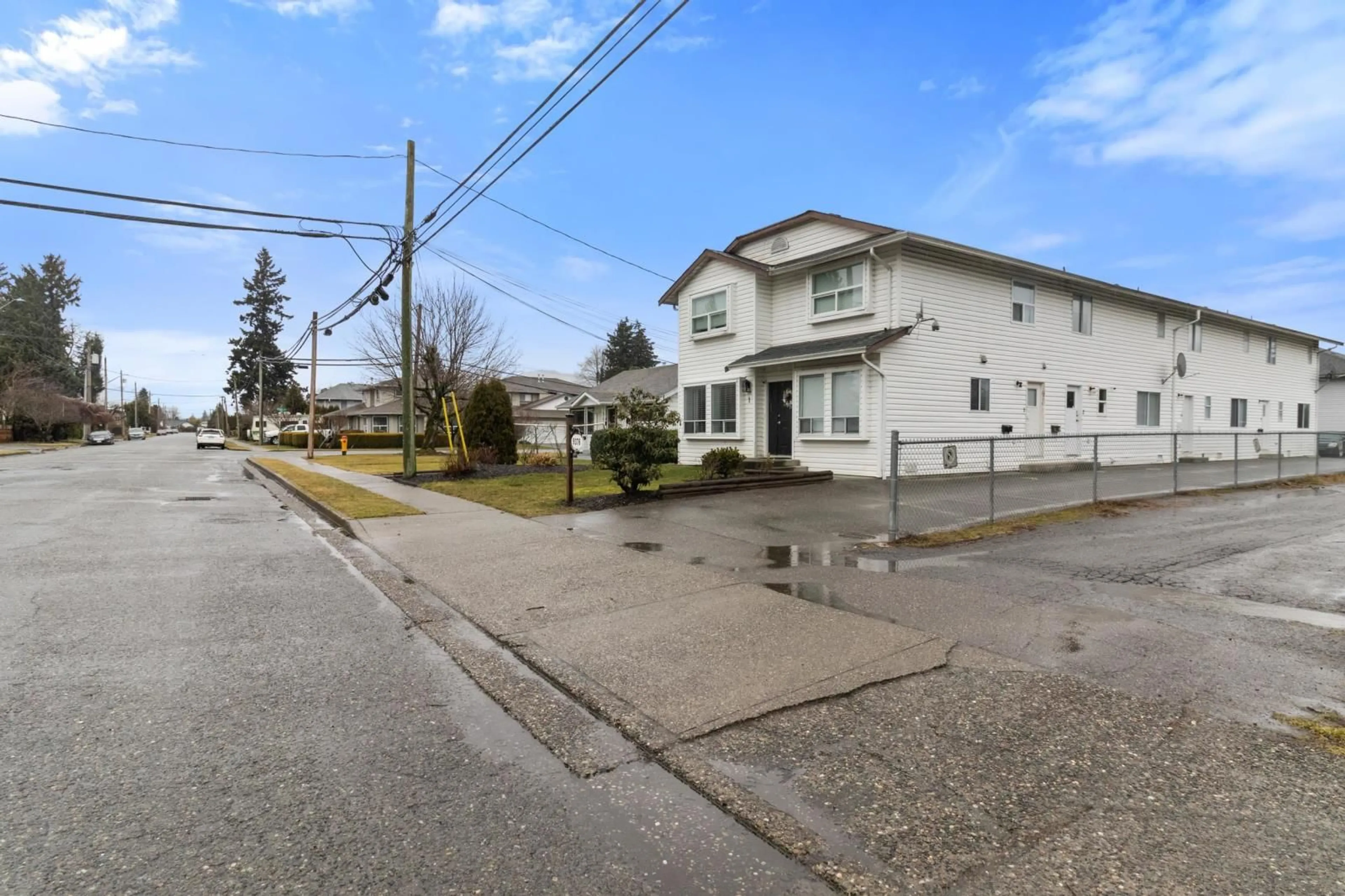 Unknown for 2 9376 HAZEL STREET|Chilliwack Proper Ea, Chilliwack British Columbia V2P5N2