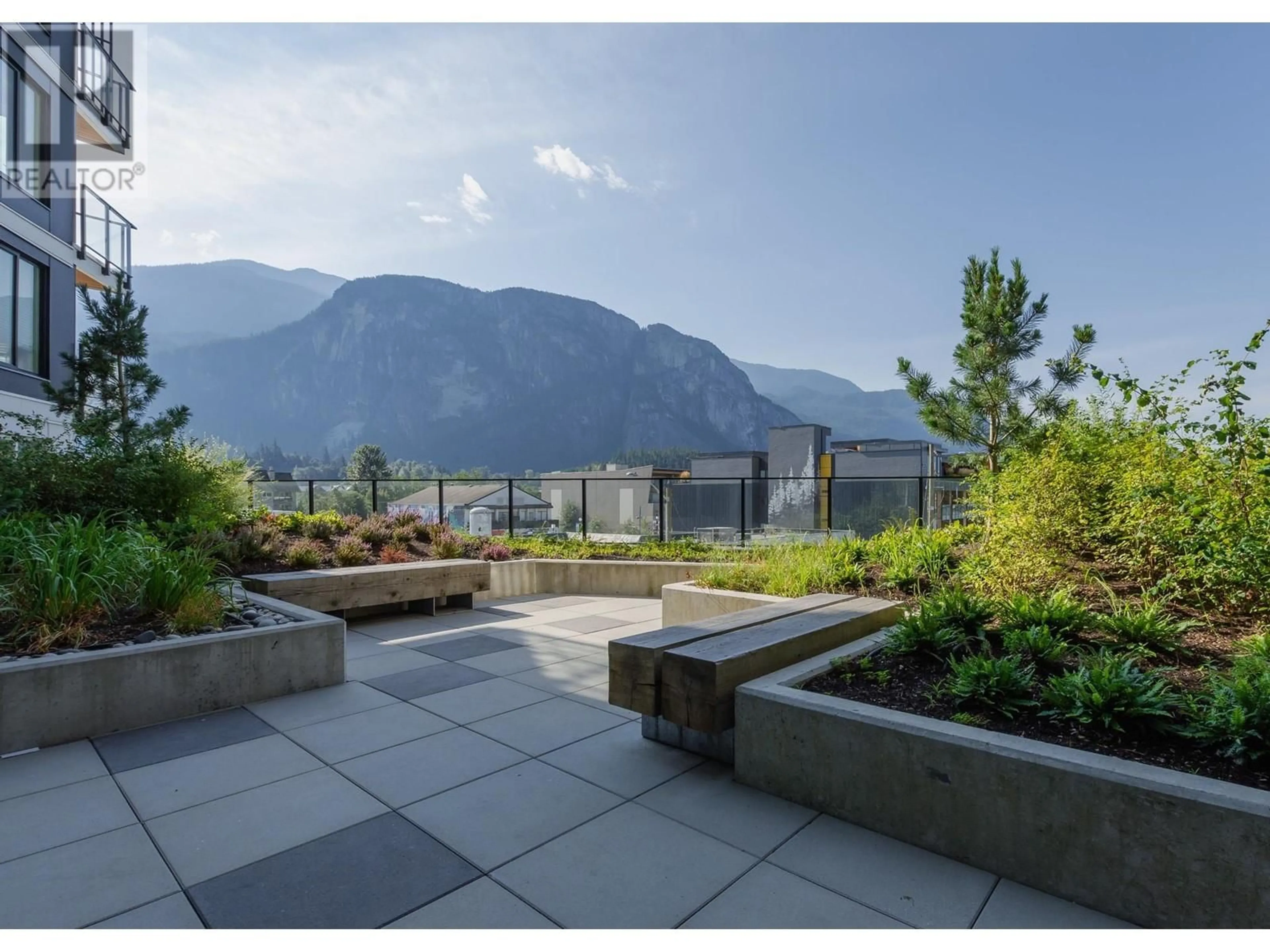 Patio, mountain view for 304 1365 PEMBERTON AVENUE, Squamish British Columbia V8B1B7