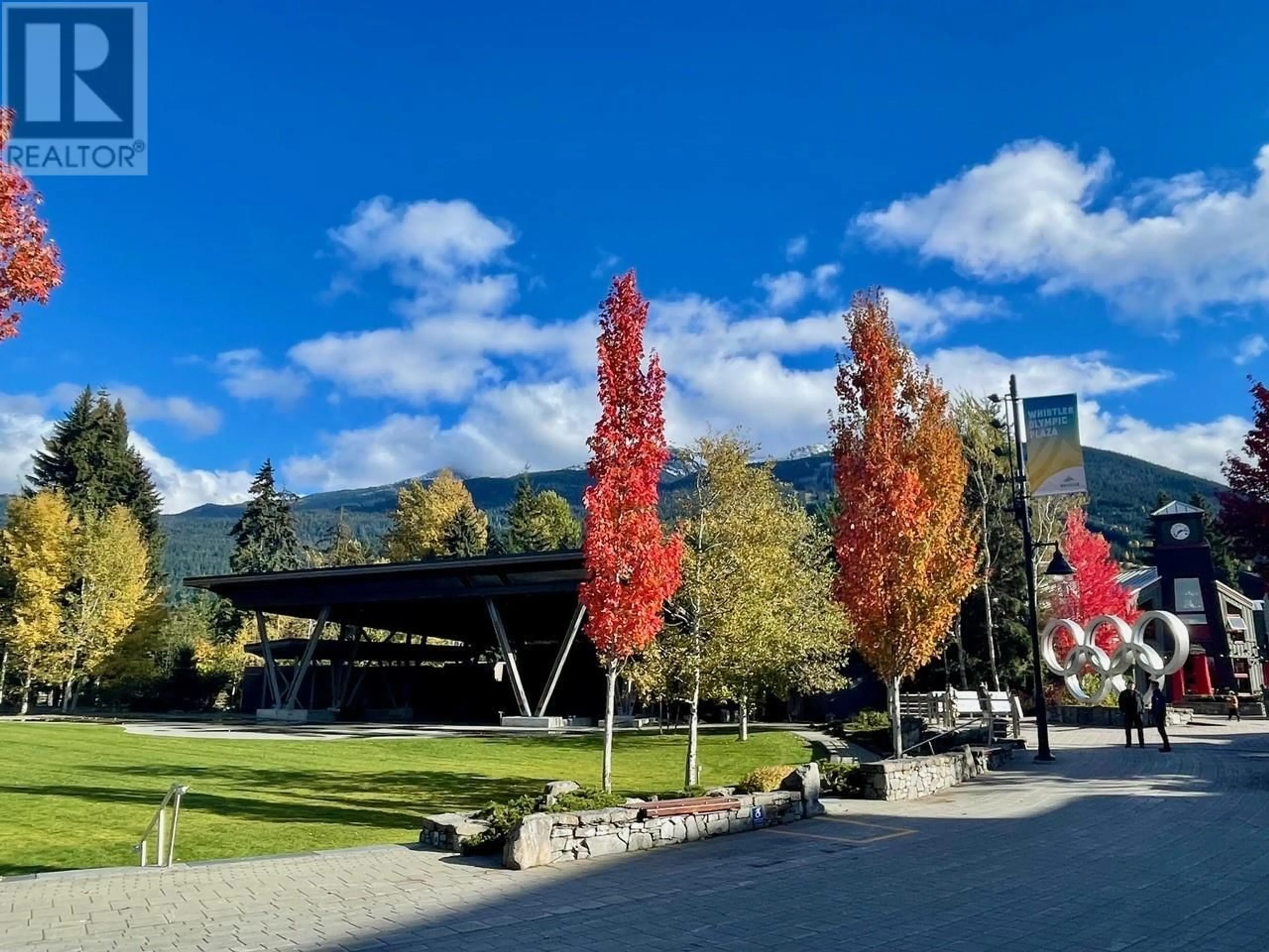 Patio, mountain view for Wk 10 219-4338 MAIN STREET, Whistler British Columbia V8E1B4