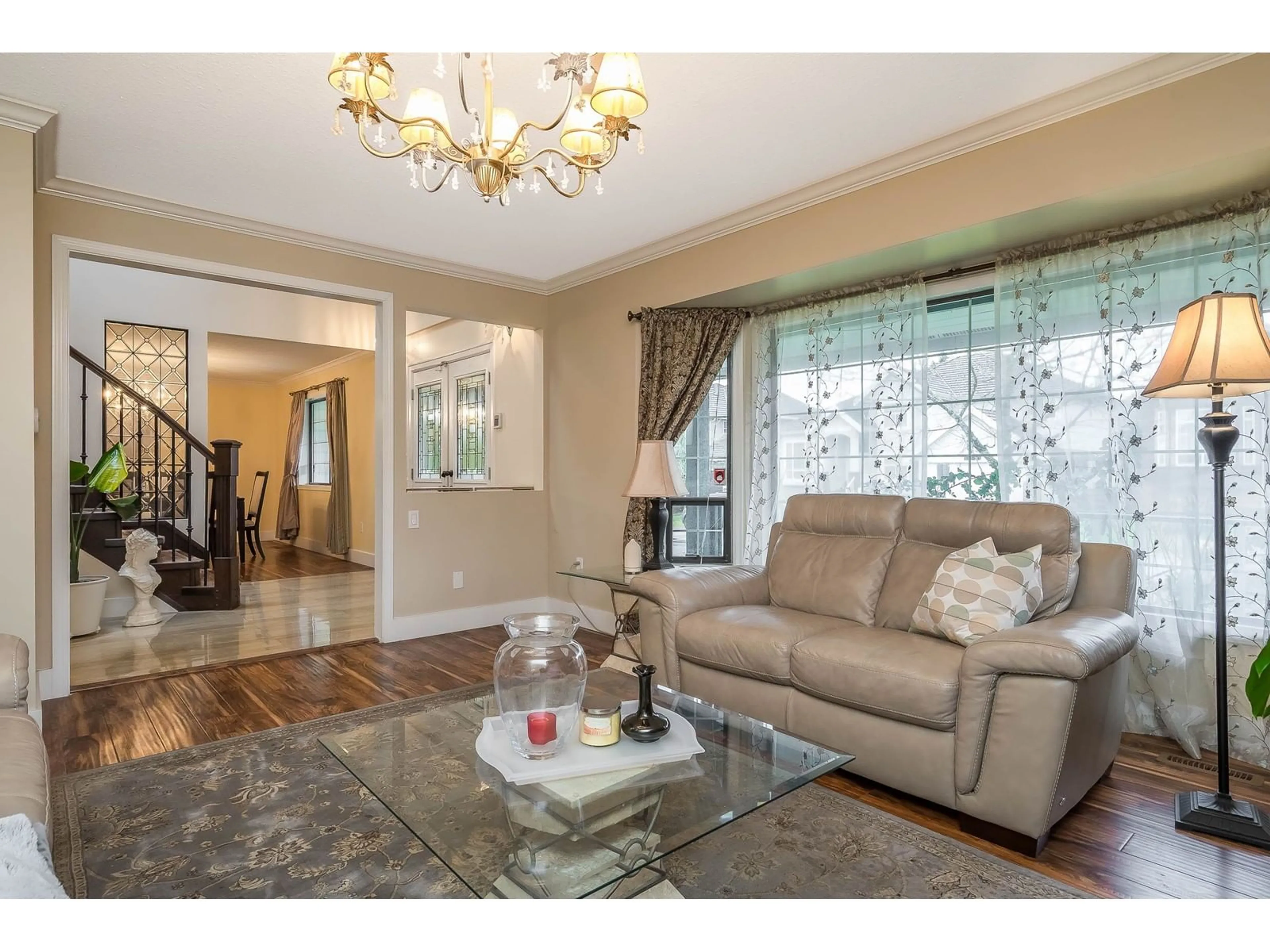 Living room with furniture, unknown for 11130 158, Surrey British Columbia V4N5B4