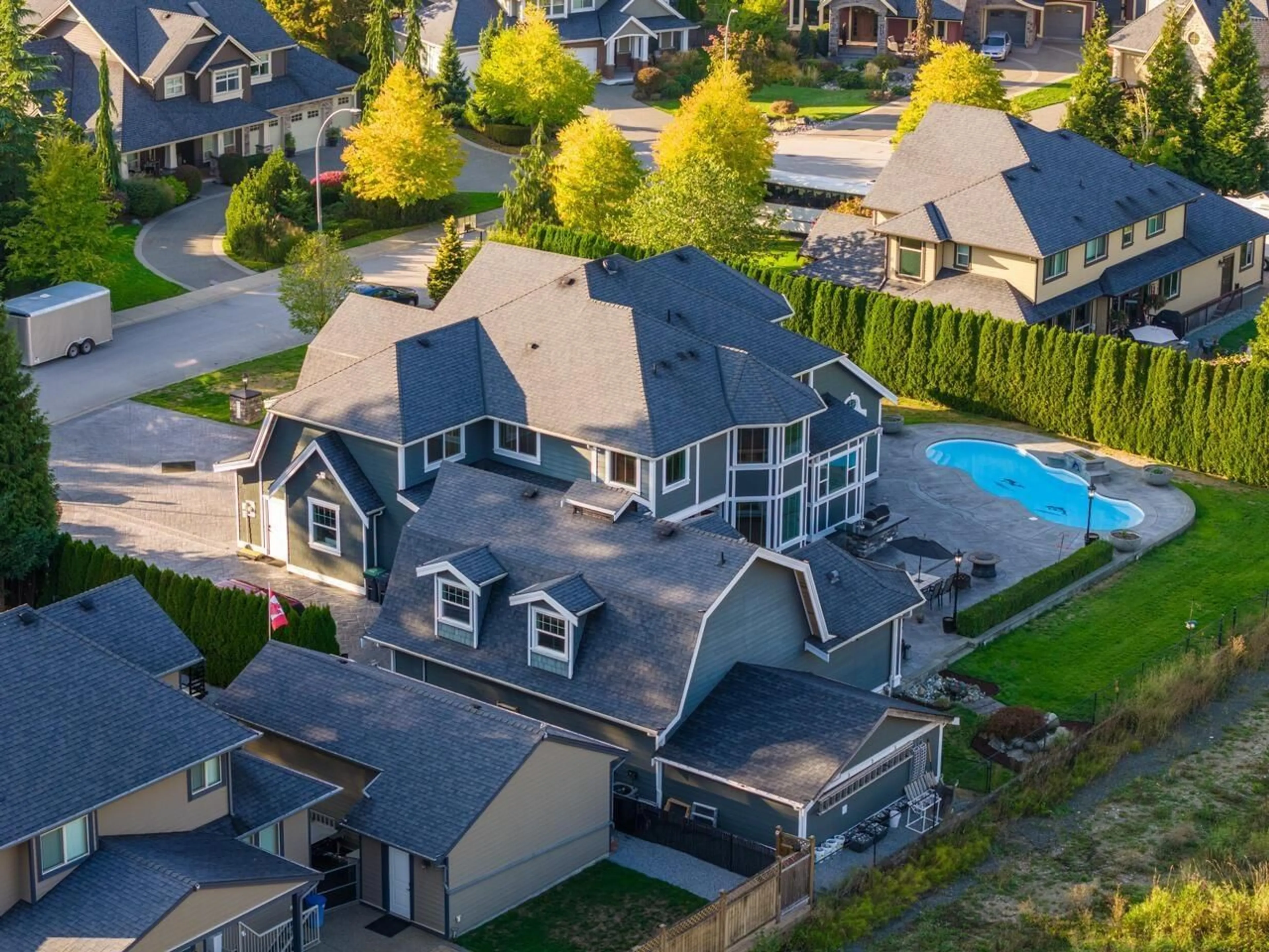 A pic from outside/outdoor area/front of a property/back of a property/a pic from drone, unknown for 5218 219A, Langley British Columbia V2Y0G6