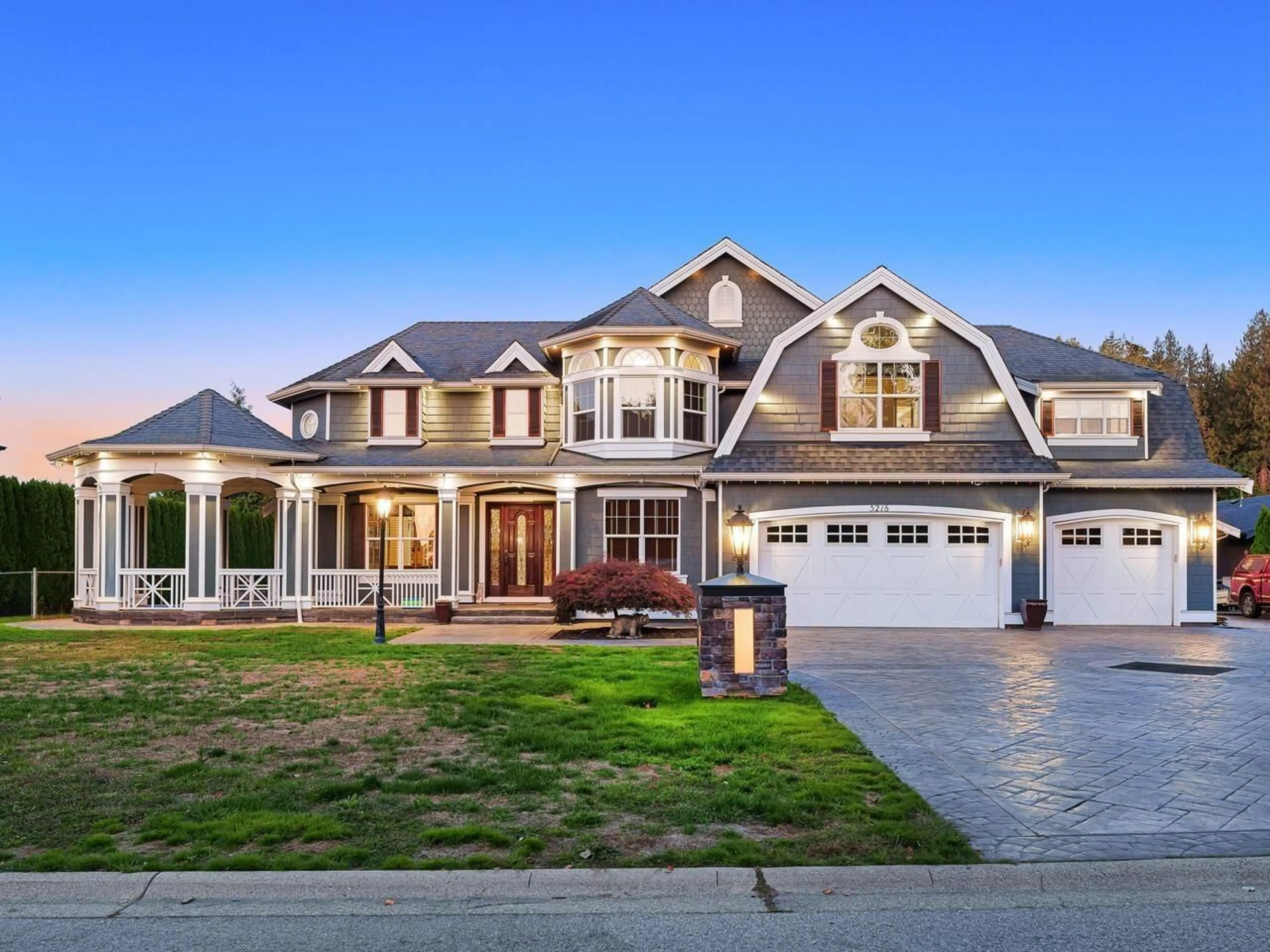 Home with vinyl exterior material, street for 5218 219A, Langley British Columbia V2Y0G6