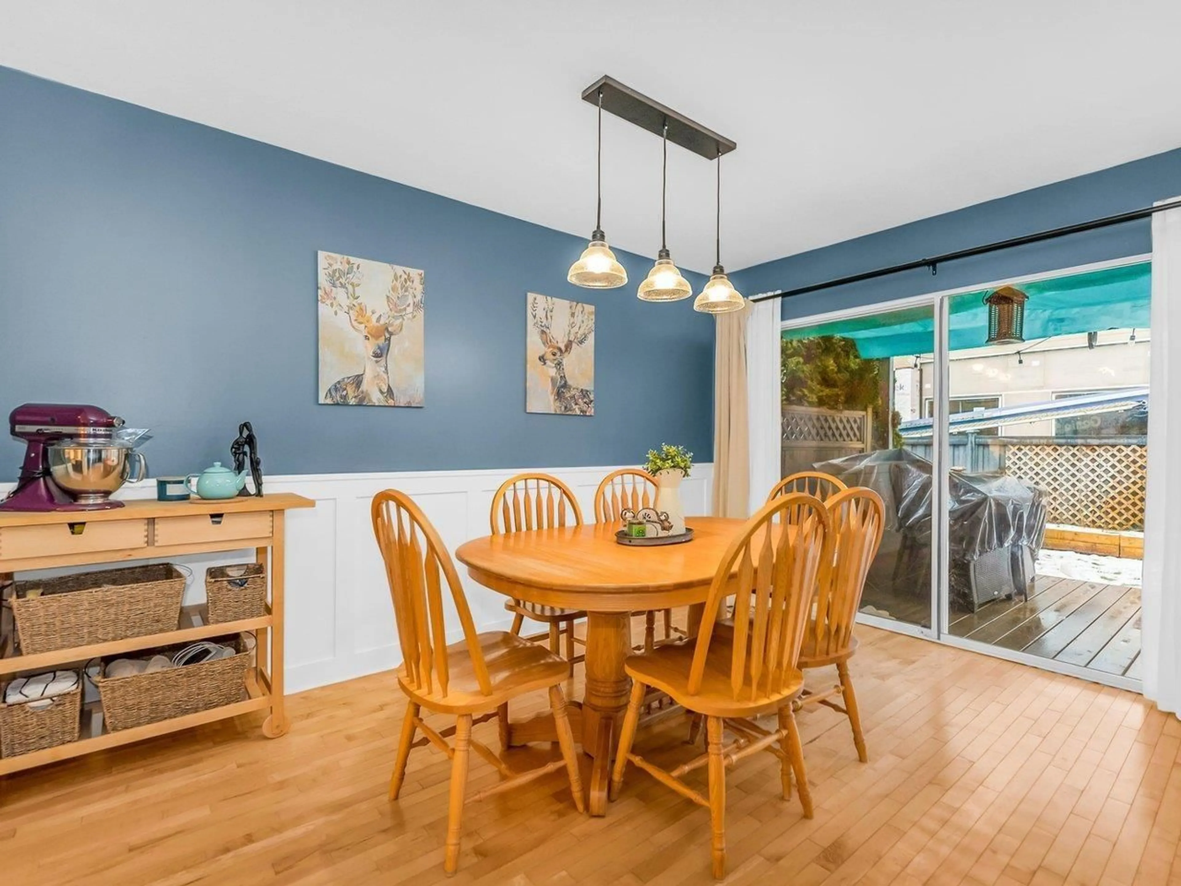 Dining room, wood/laminate floor for 105 19352 FRASER HIGHWAY, Surrey British Columbia V3S6K6