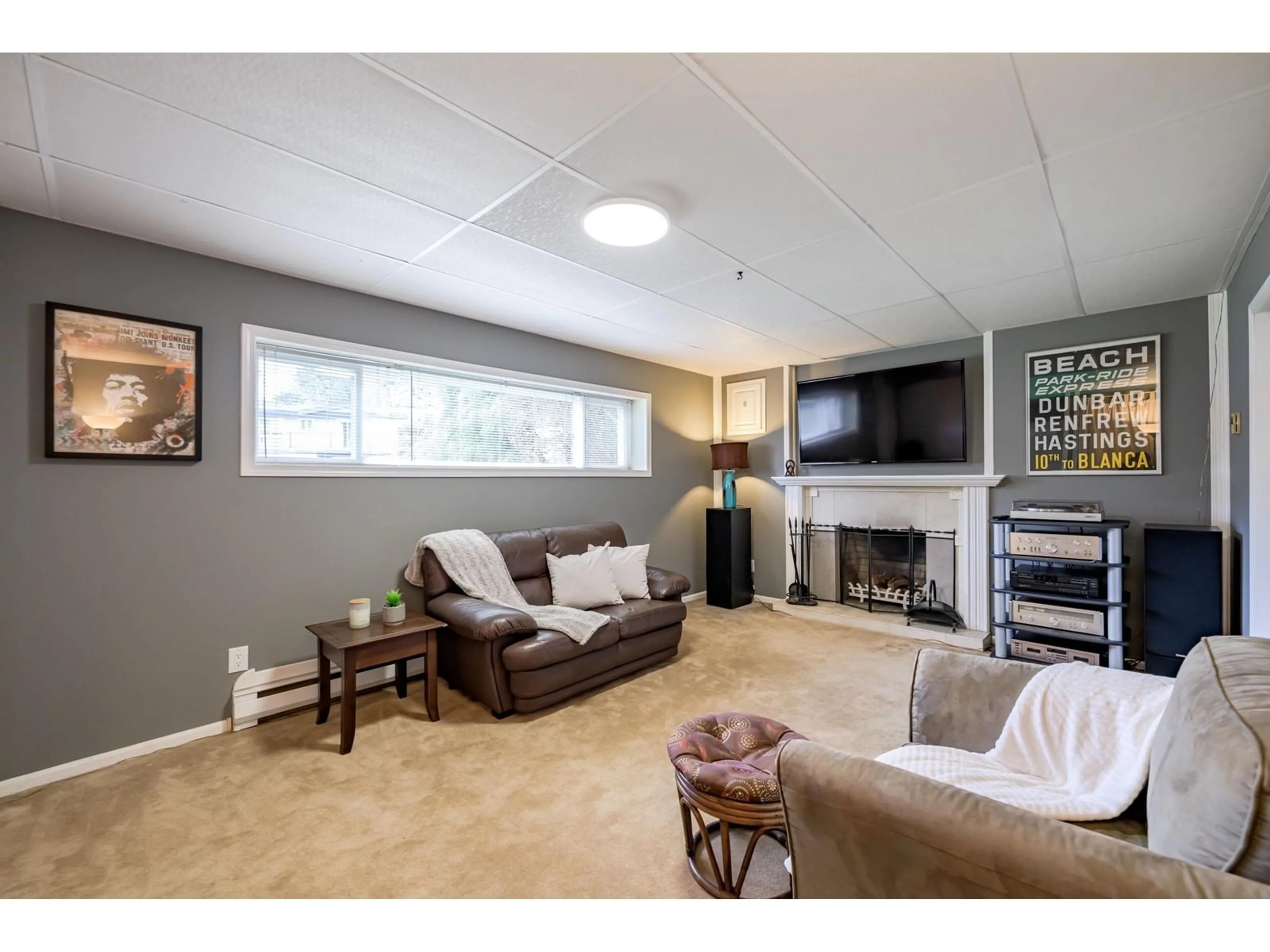 Living room with furniture, unknown for 7352 WHITBY PLACE, Delta British Columbia V4C4M7