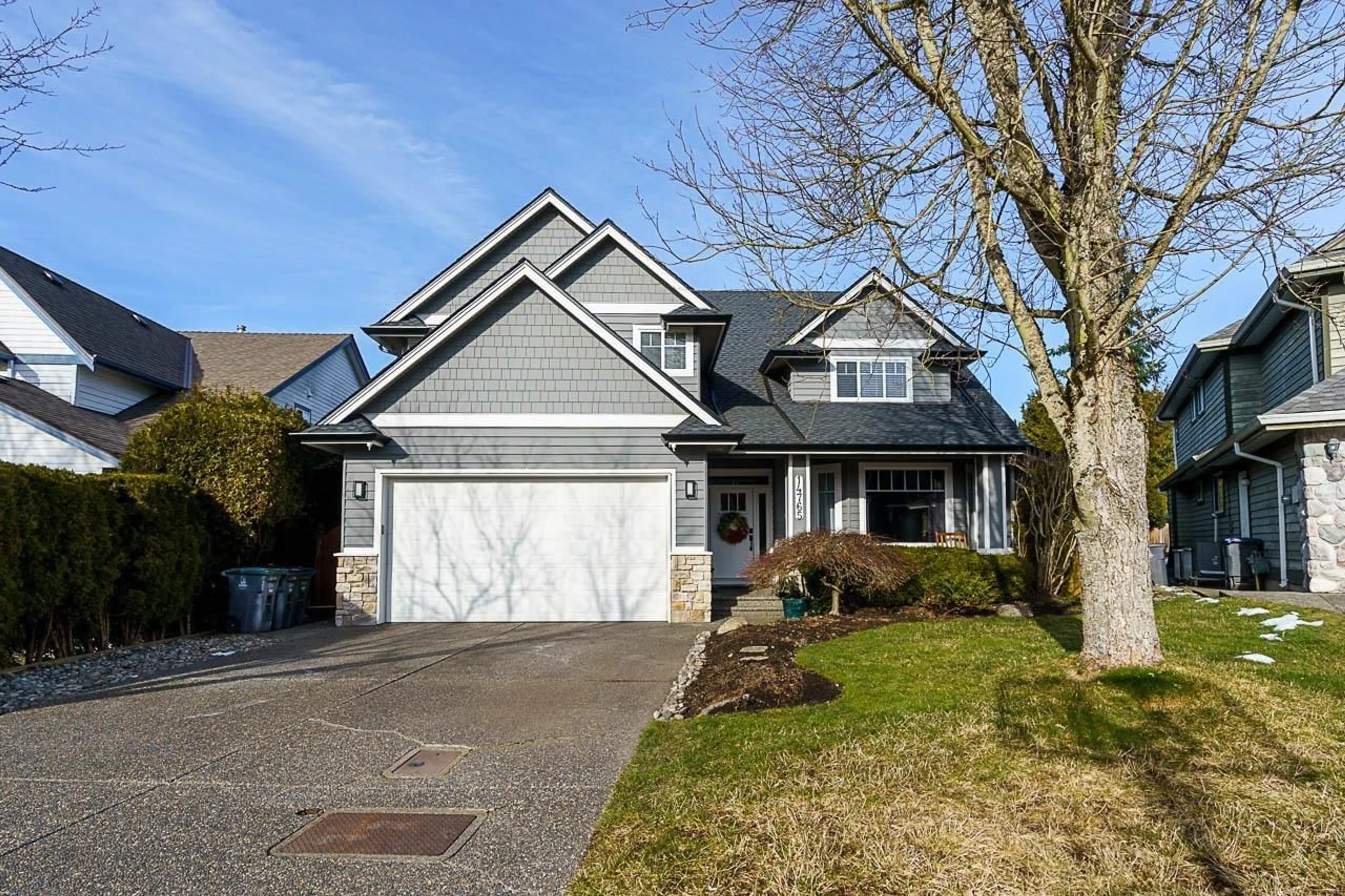 Home with vinyl exterior material, street for 14765 31, Surrey British Columbia V4P3E7