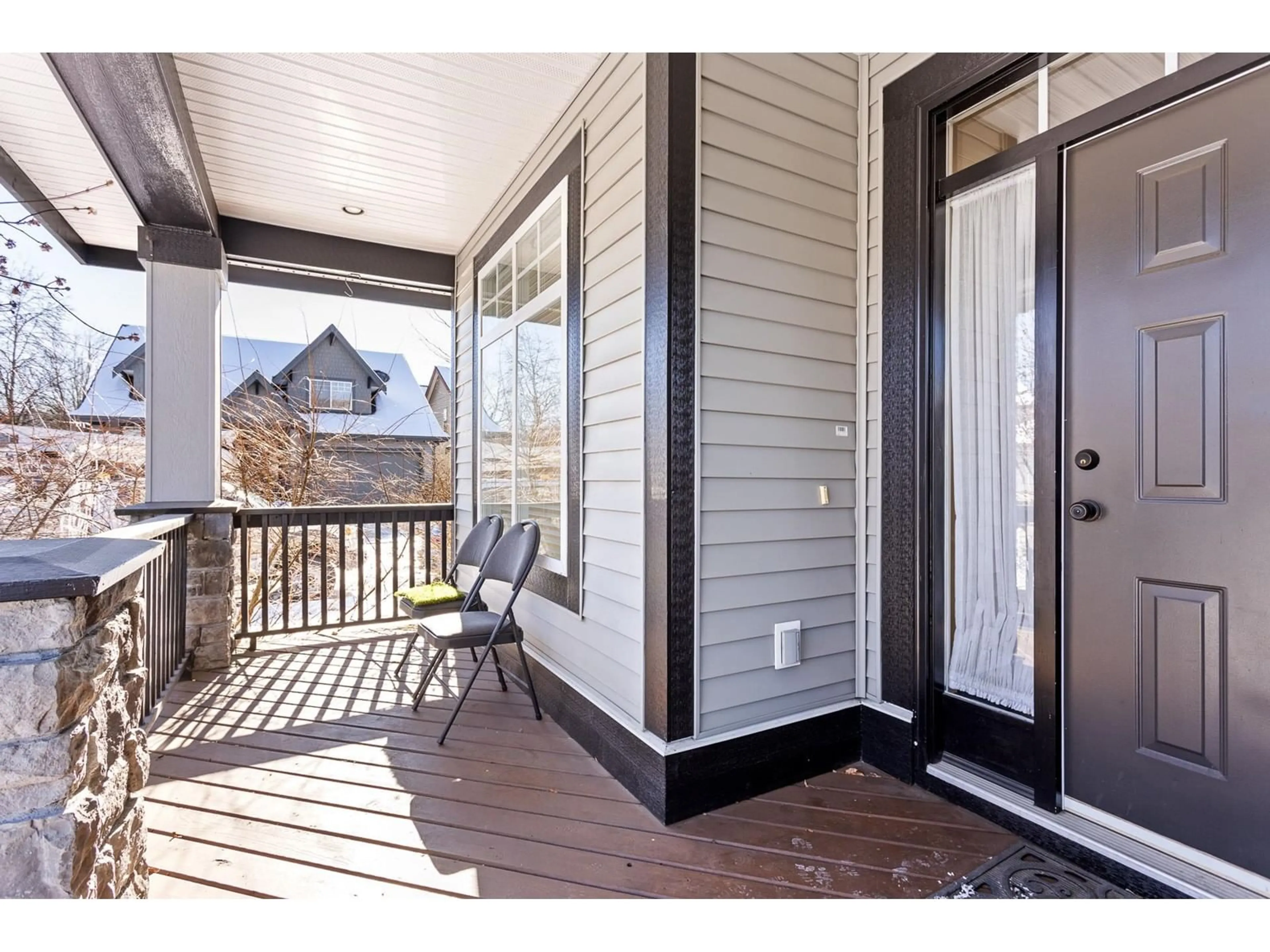 Indoor entryway for 8375 209 STREET, Langley British Columbia V2Y0A3